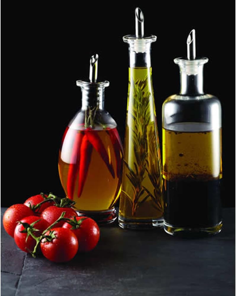 Detalle de KitchenCraft World of Flavours Glass Oil and Vinegar Pourer with Drizzler Spout