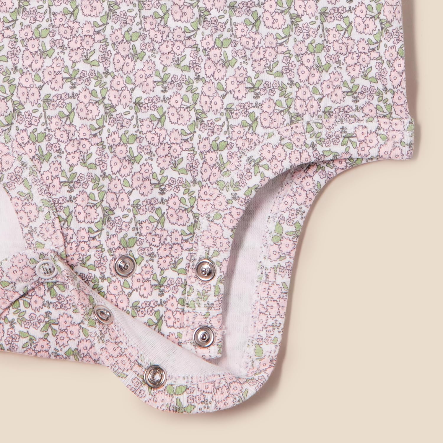 Detalle 2 de Amazon Essentials Unisex Baby Ärmellose Bodys – Regular Fit, gerippte Baumwolle