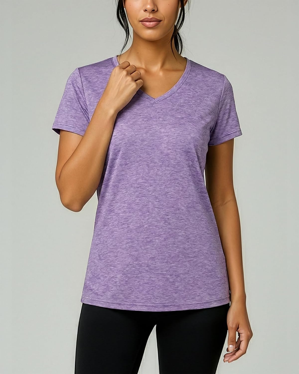 Detalle de Real Essentials 5 Pack: Women's Dry-Fit V-Neck Short Sleeve Tee (Plus Size Included)