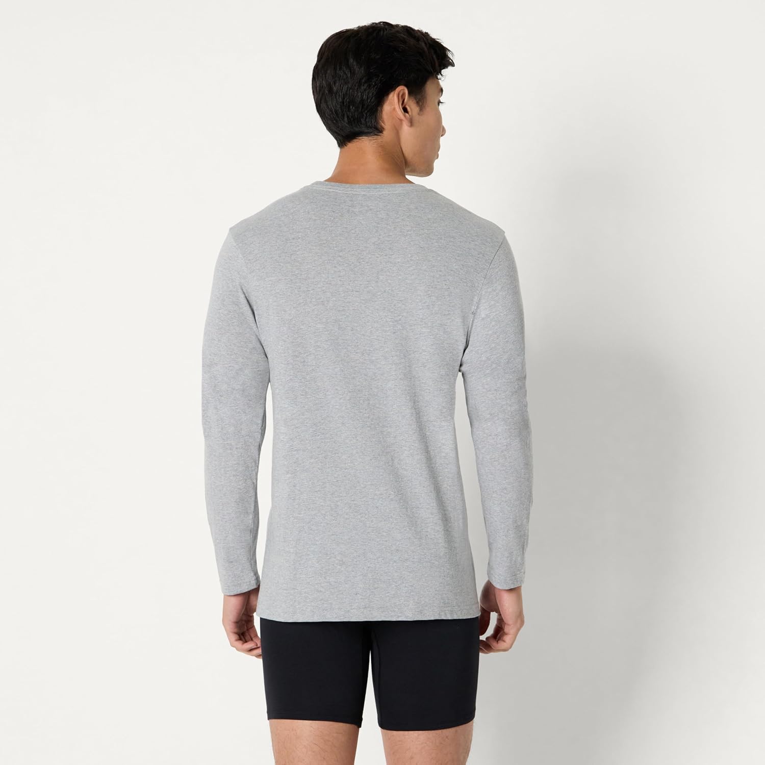 Thumbnail 1 de Amazon Essentials Men’s Slim-Fit Cotton Crew Neck Vests, Pack of 6