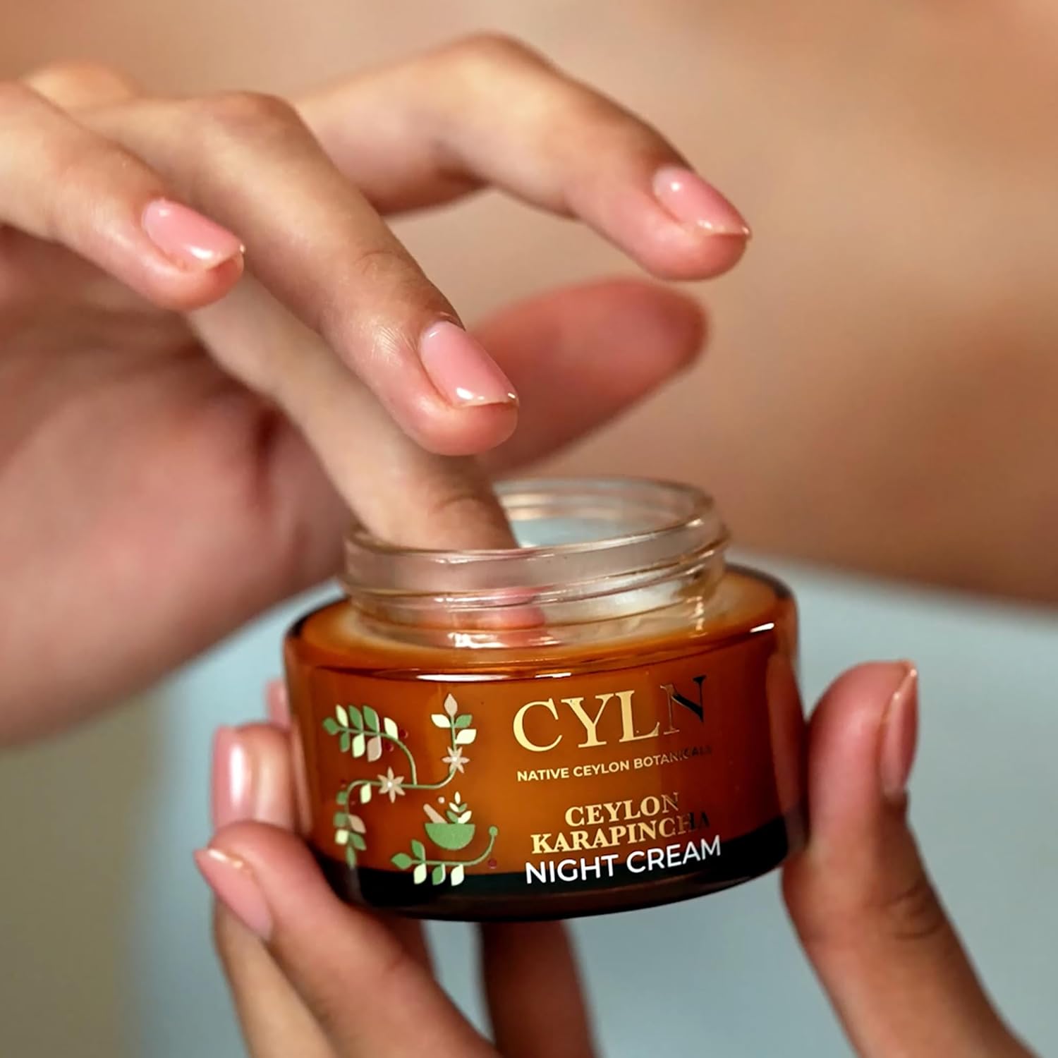 Detalle de CYLN Night Cream, 1.76 oz