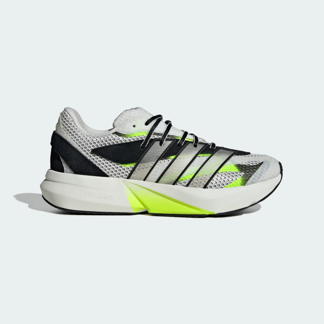 Detalle de ZAPATILLA LIGHTBLAZE de Adidas - guía de compra
