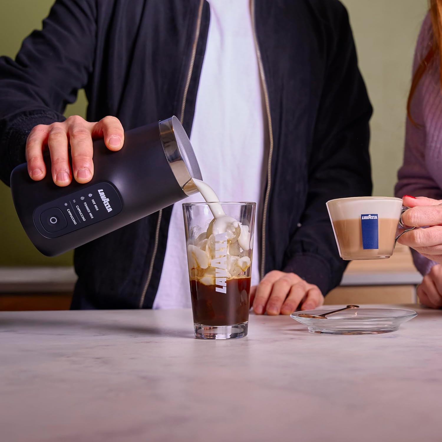 Thumbnail 4 de Lavazza MilkEasy Plus electric milk frother with magnetic whisk and transparent lid