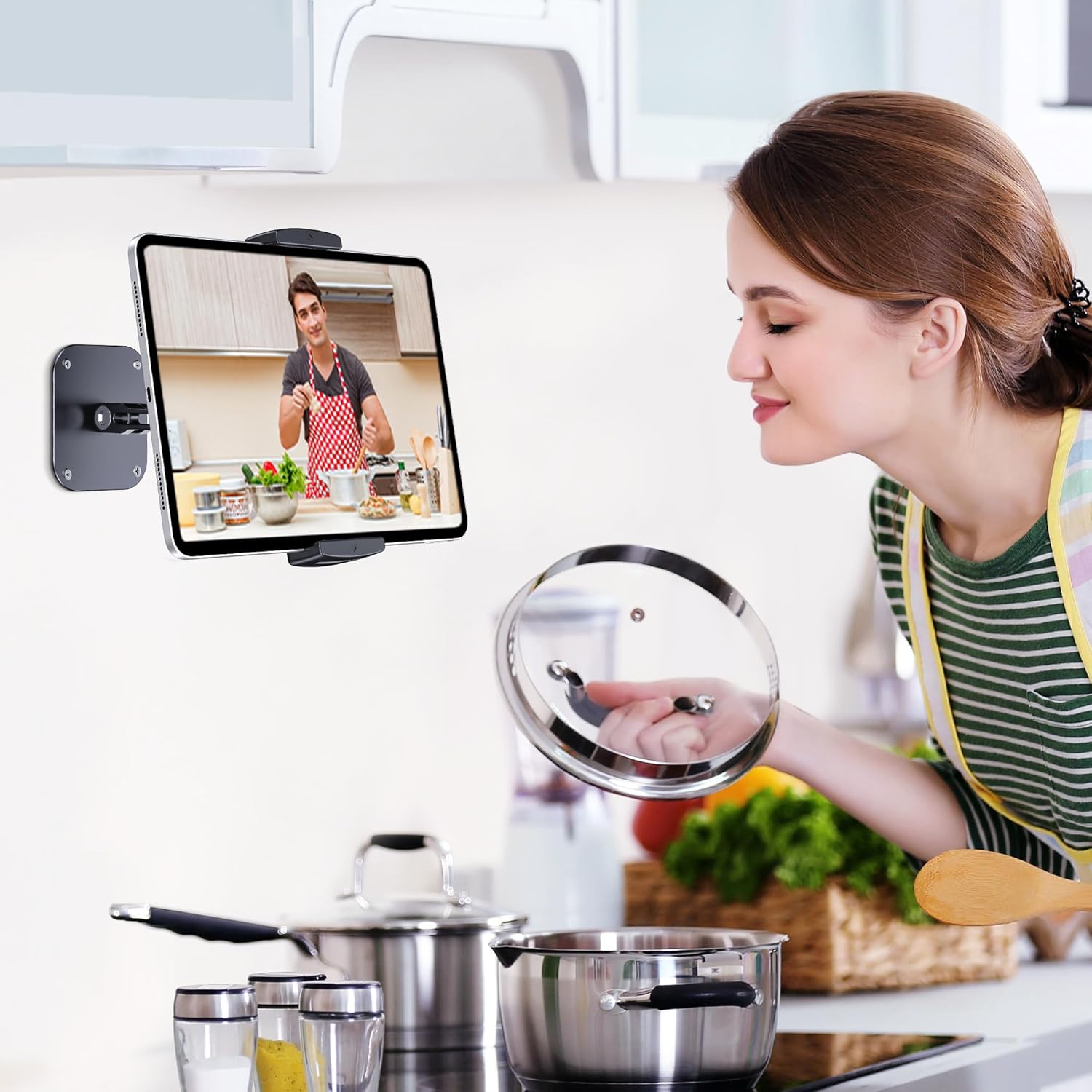 Thumbnail 5 de Lucrave Tablet Wall Mount Holder (Aluminium, Foldable) with 360° Adjustable Rotating Base