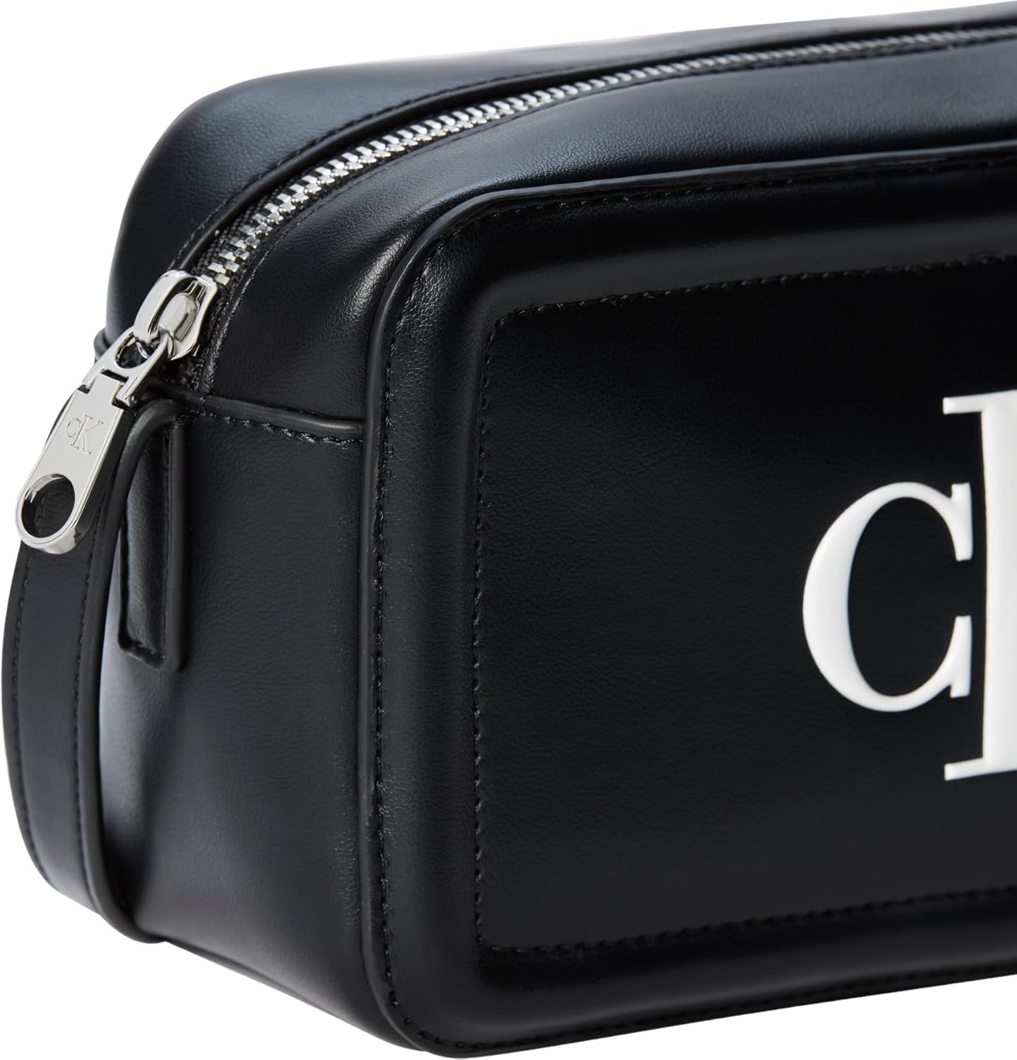Thumbnail 2 de Calvin Klein Women’s Bold Camera Bag with Logo – embossed monogram & top zip