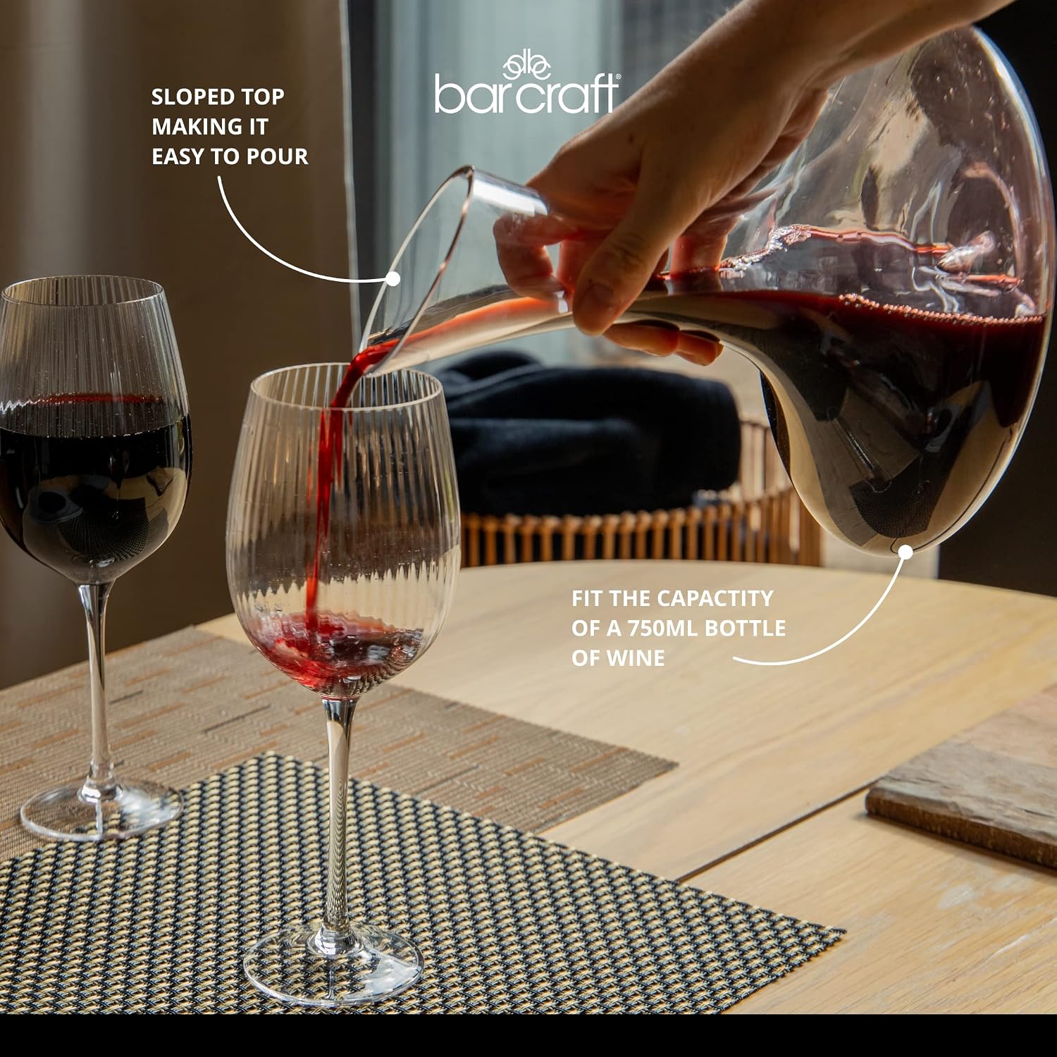 Detalle de BarCraft Wine Decanter, 1.5 Litre Wide-Base Glass Carafe