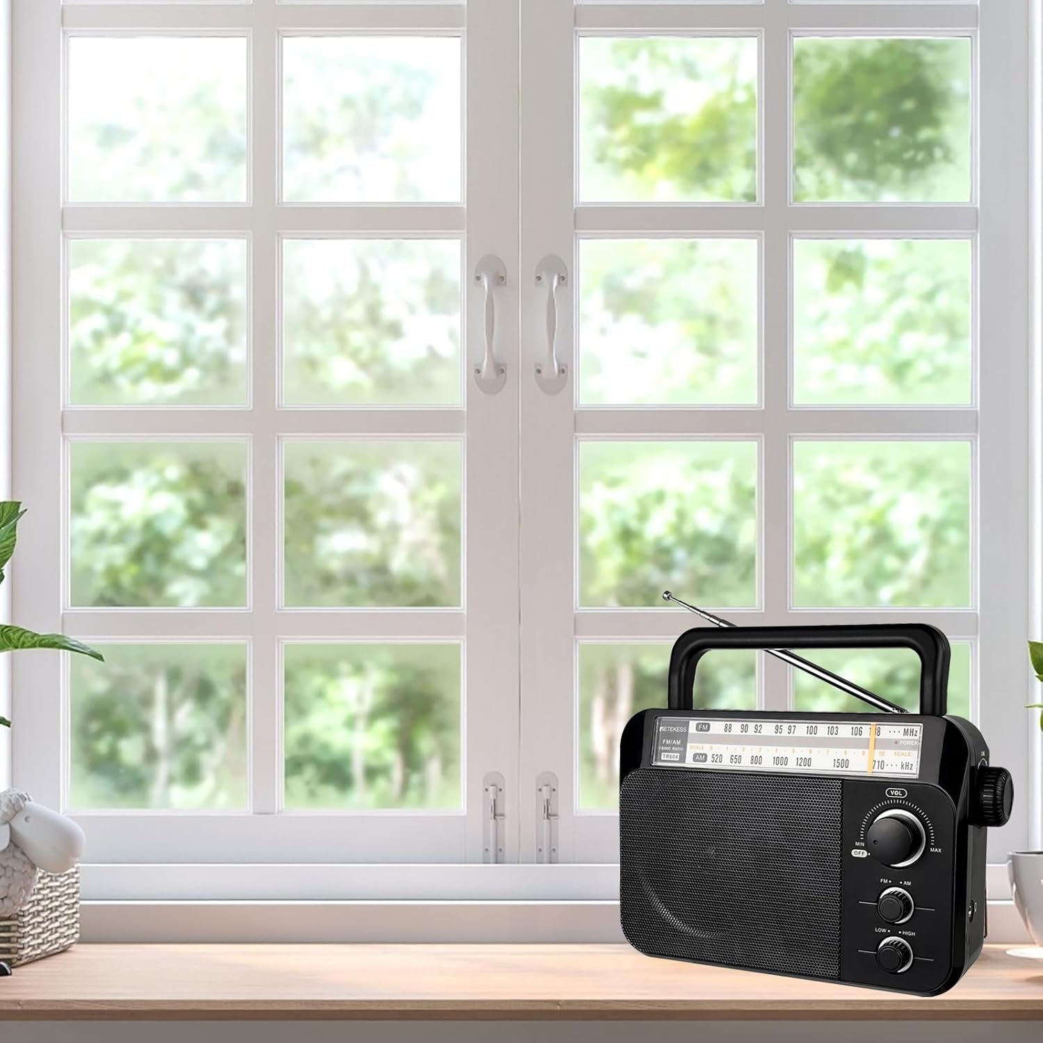 Thumbnail 6 de Retekess TR604 AM/FM Radio with Large Dial, Dual Power, and Earphone Jack