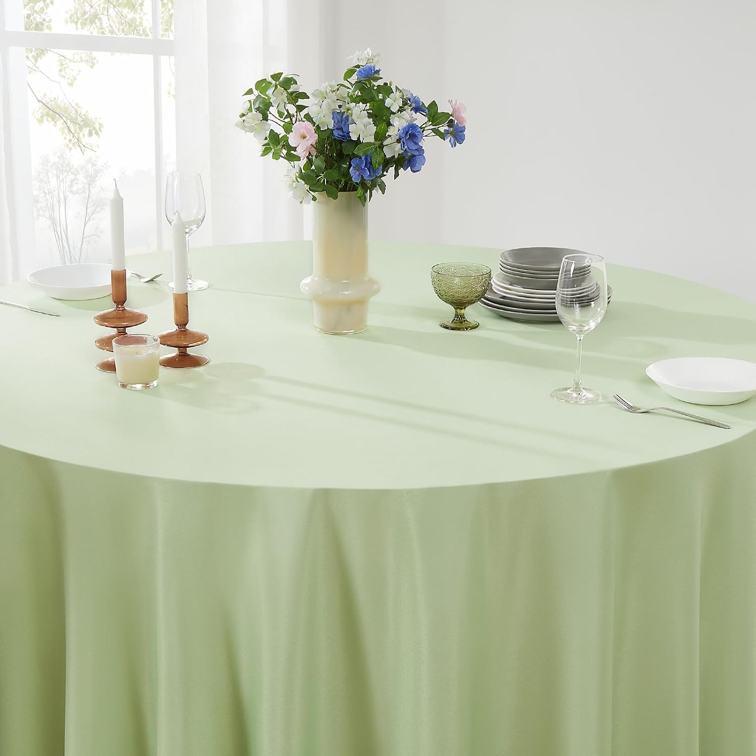 Detalle 2 de Aocoz Round Tablecloth 120 Inch, Sage Green, 6 Pack — Durable Washable Polyester Linen-Look Covers for Dining and Events