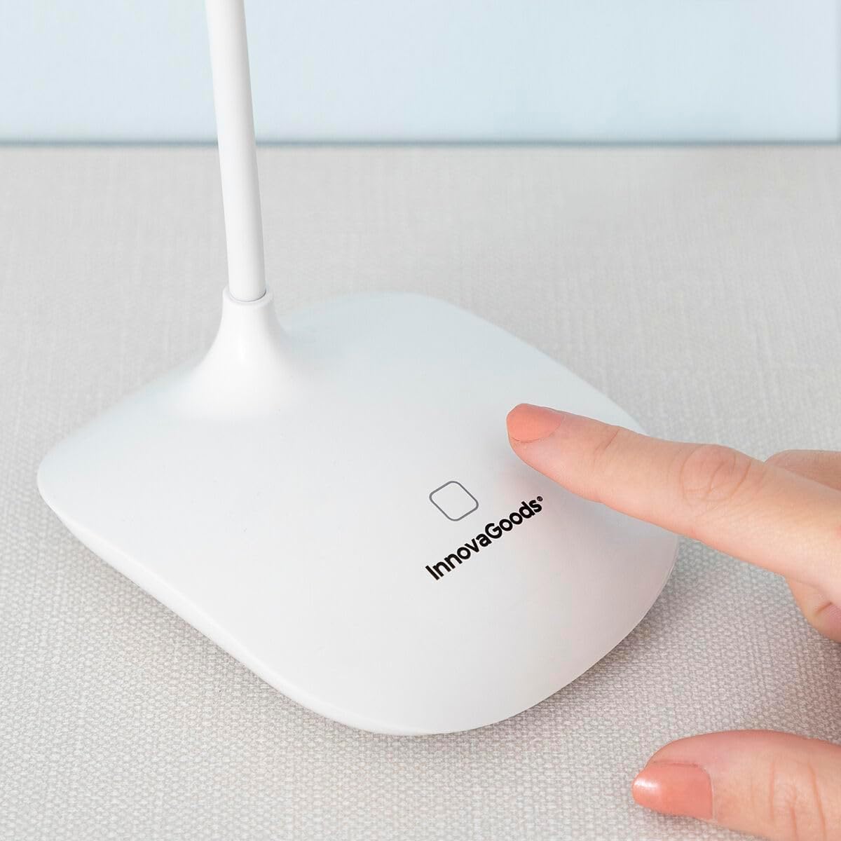 Detalle 2 de InnovaGoods® Lum2go Lámpara LED de mesa con 3 niveles
