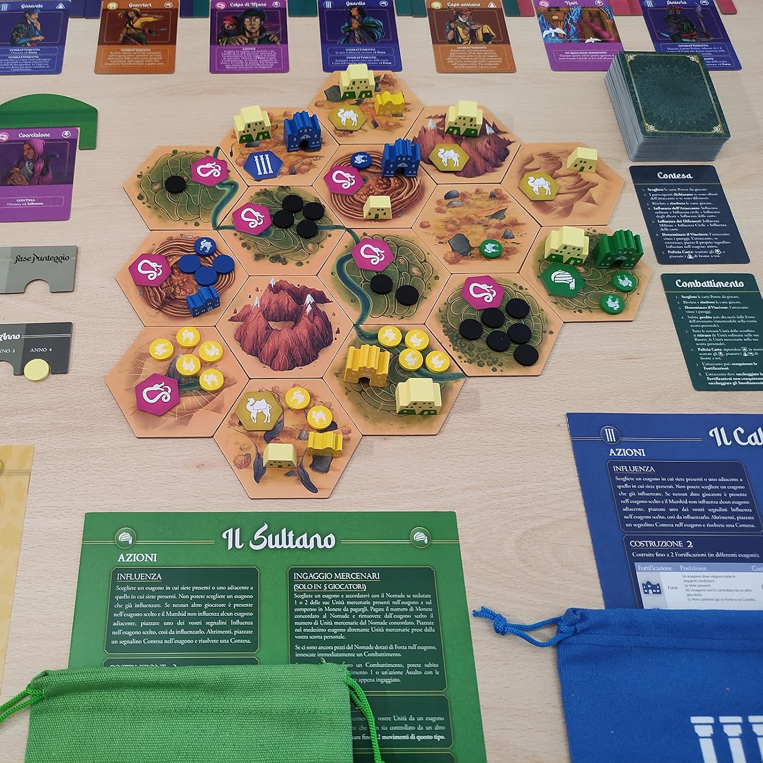 Detalle de Crescent Moon di Cranio Creations — Uno spietato gioco di supremazia e diplomazia militare (Edizione italiana)