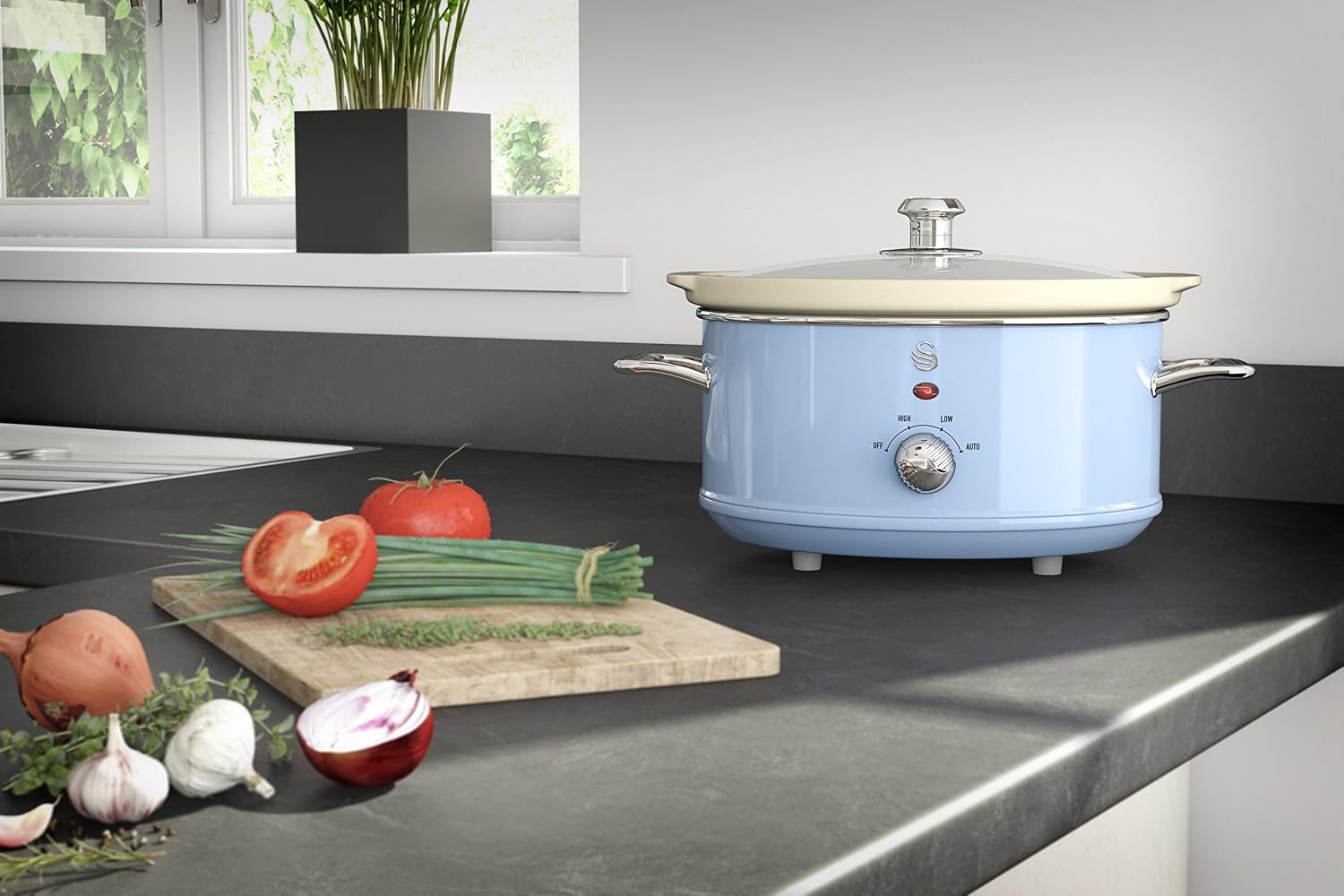 Detalle 2 de Swan SF17021BLN Retro Slow Cooker 3.5L