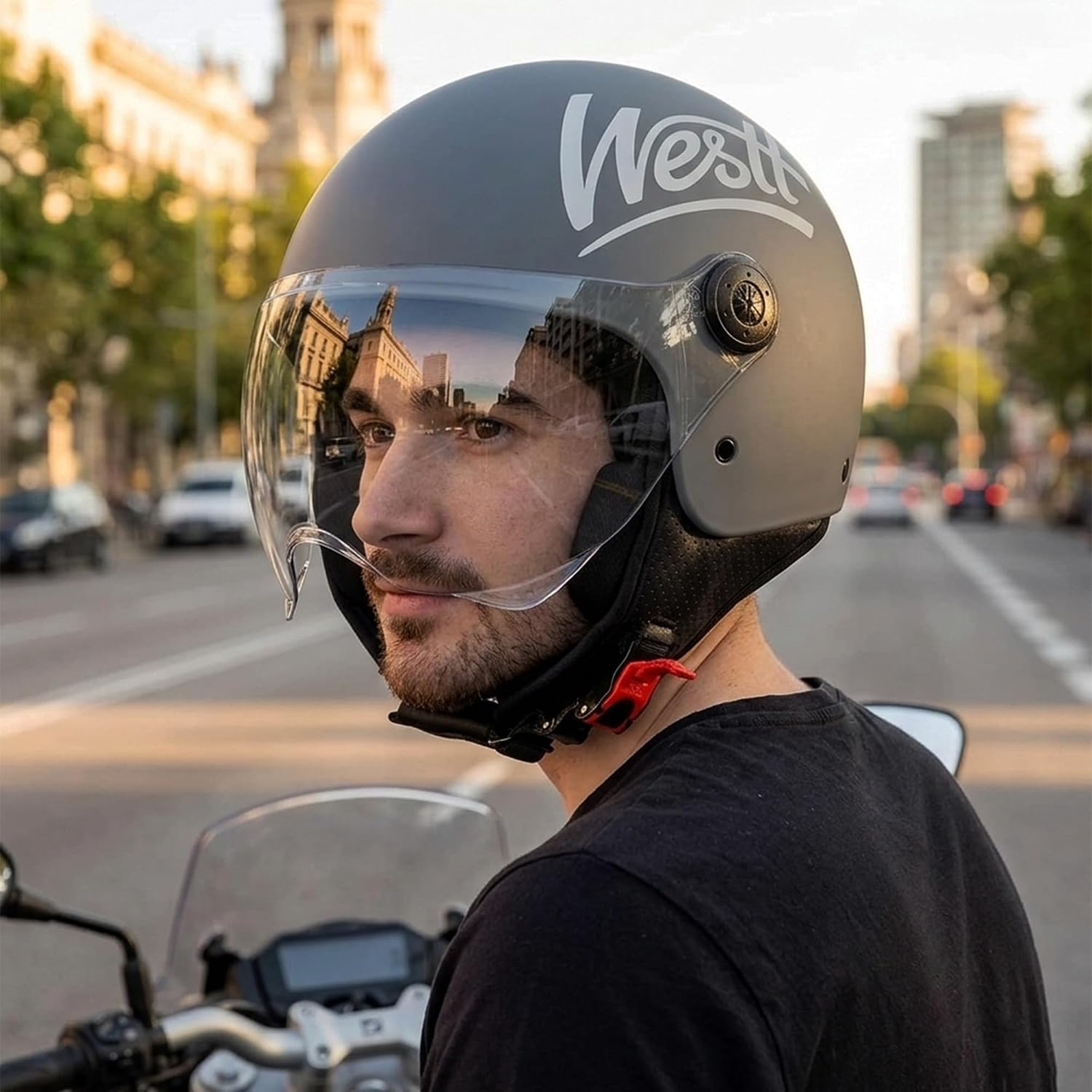 Detalle 1 de Westt casco jet 1100 g con ECE 22.06