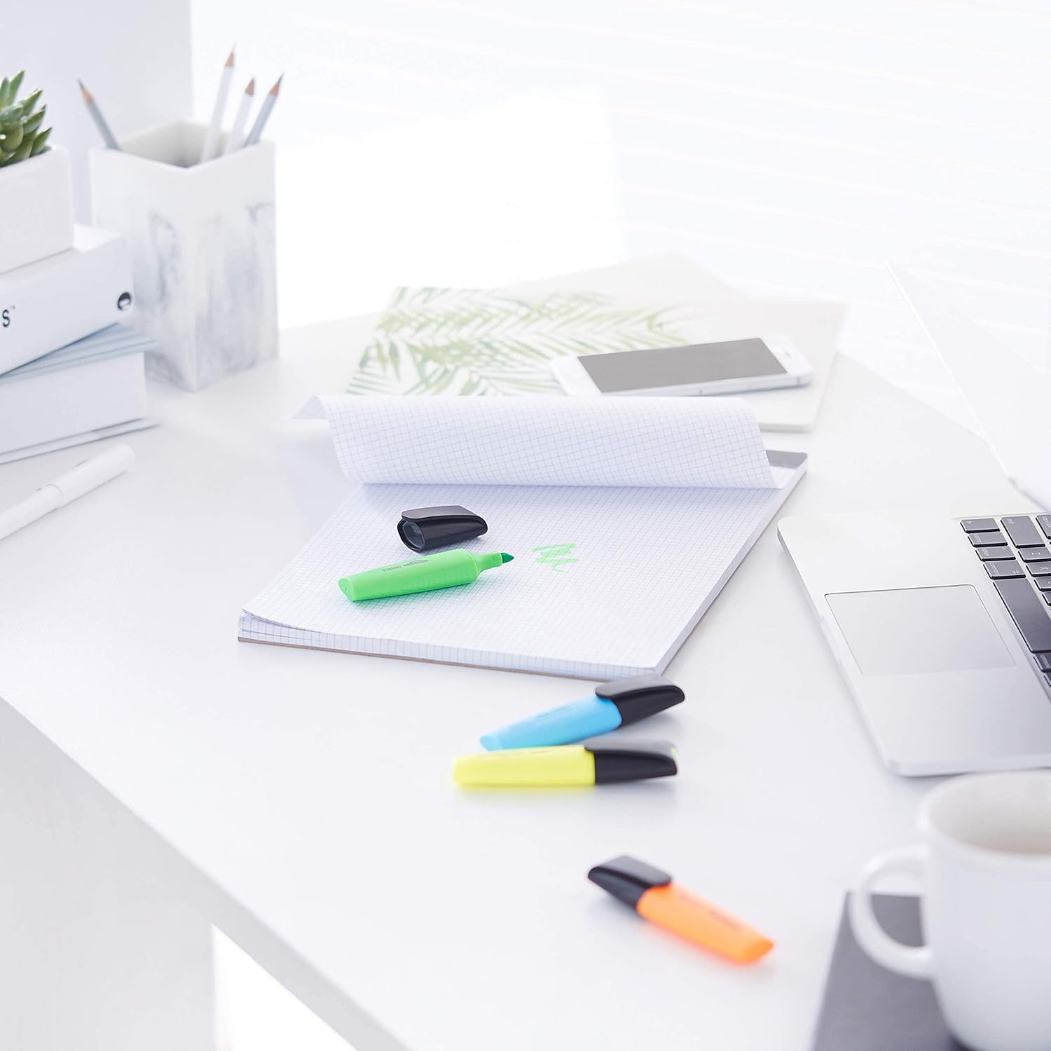 Thumbnail 6 de Amazon Basics Textmarker 8er Pack, Mehrfarbig ✏️