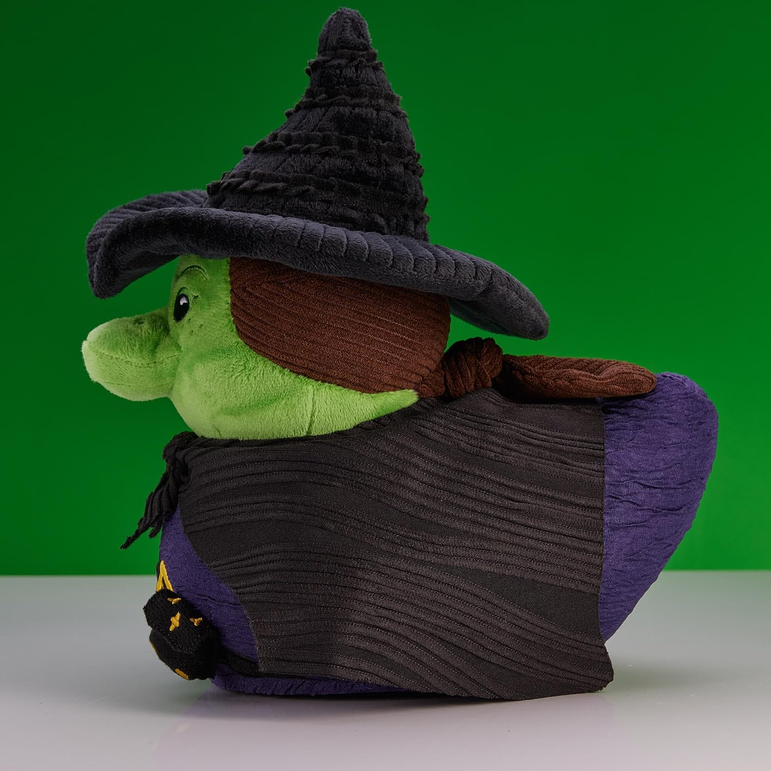 Detalle de TUBBZ Plüsch Wicked for Good – Elphaba Thropp Plüschfigur (ca. 23 cm) zum Kuscheln und Sammeln