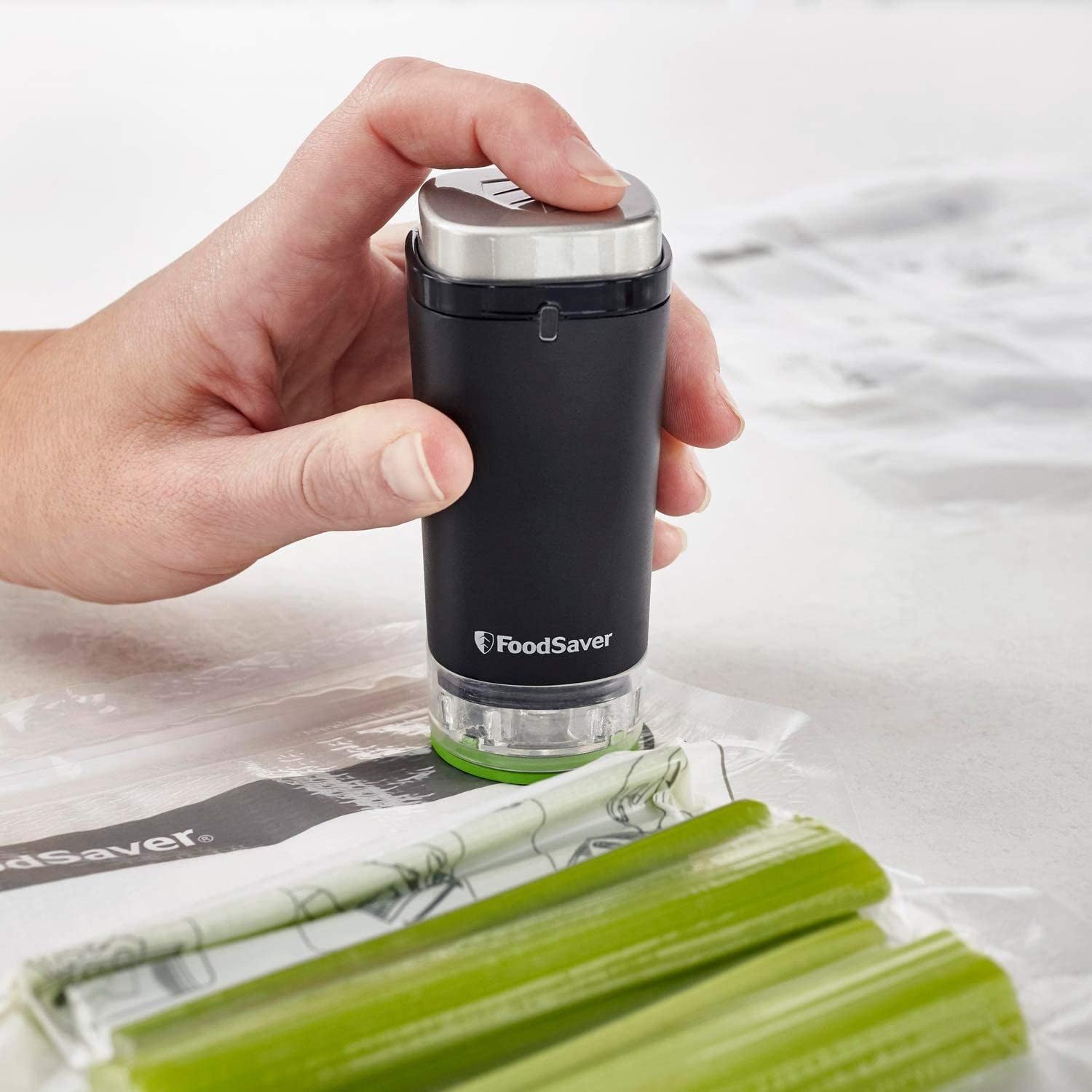 Thumbnail 3 de FoodSaver handheld vacuum sealer VS1199X