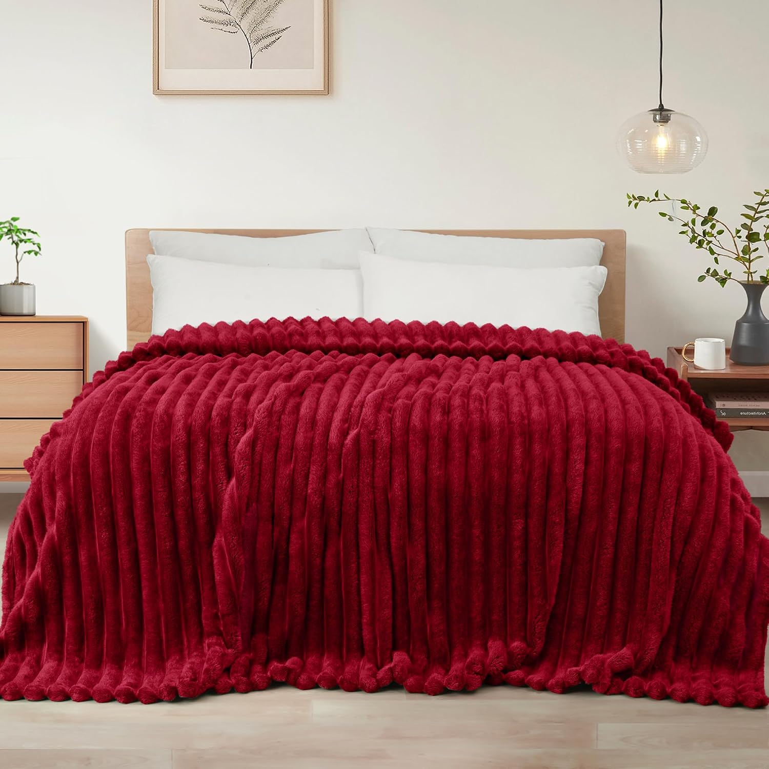 Exclusivo Mezcla King Size Flannel Fleece Blanket in Deep Red