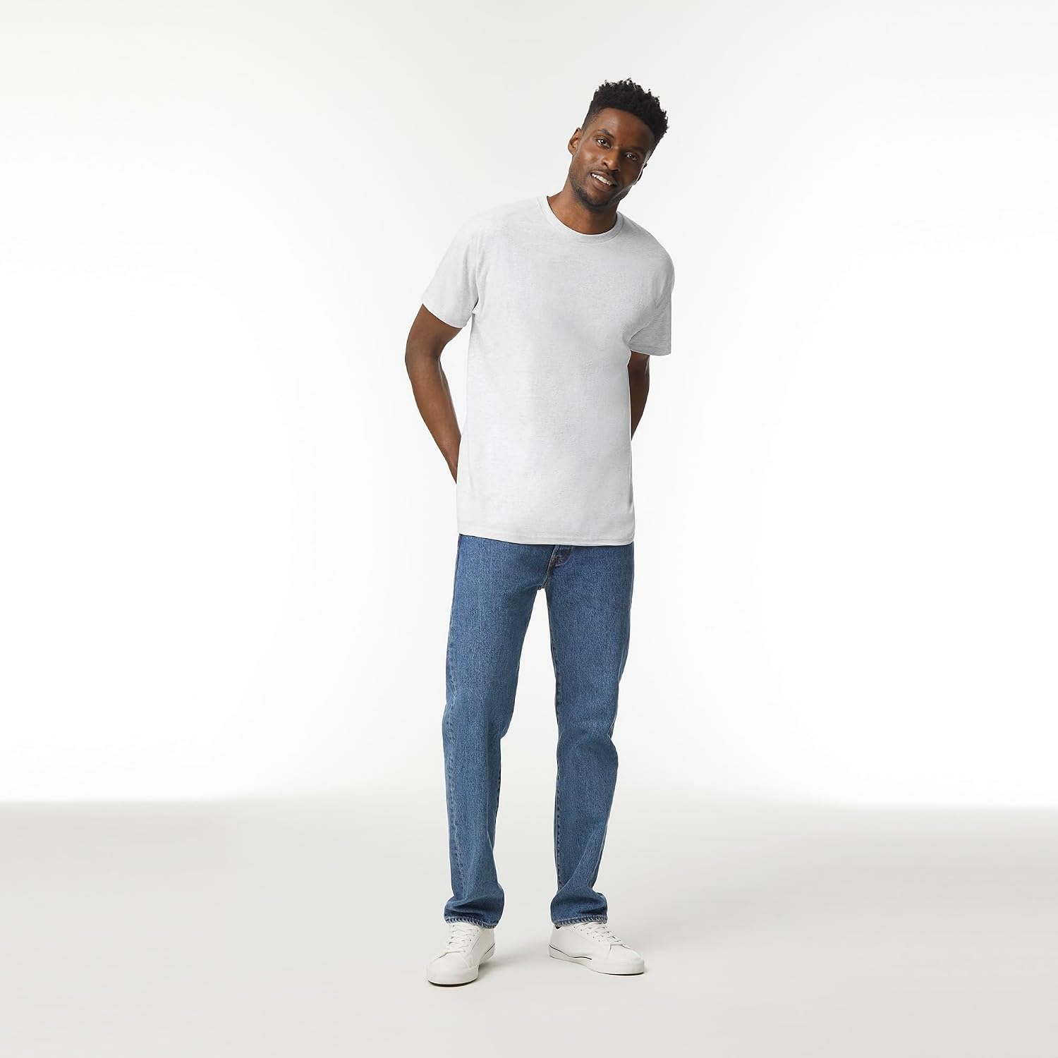 Detalle de Gildan Adult Heavy Cotton T-Shirt (Style G5000) — Classic Fit, Versatile Everyday Tee