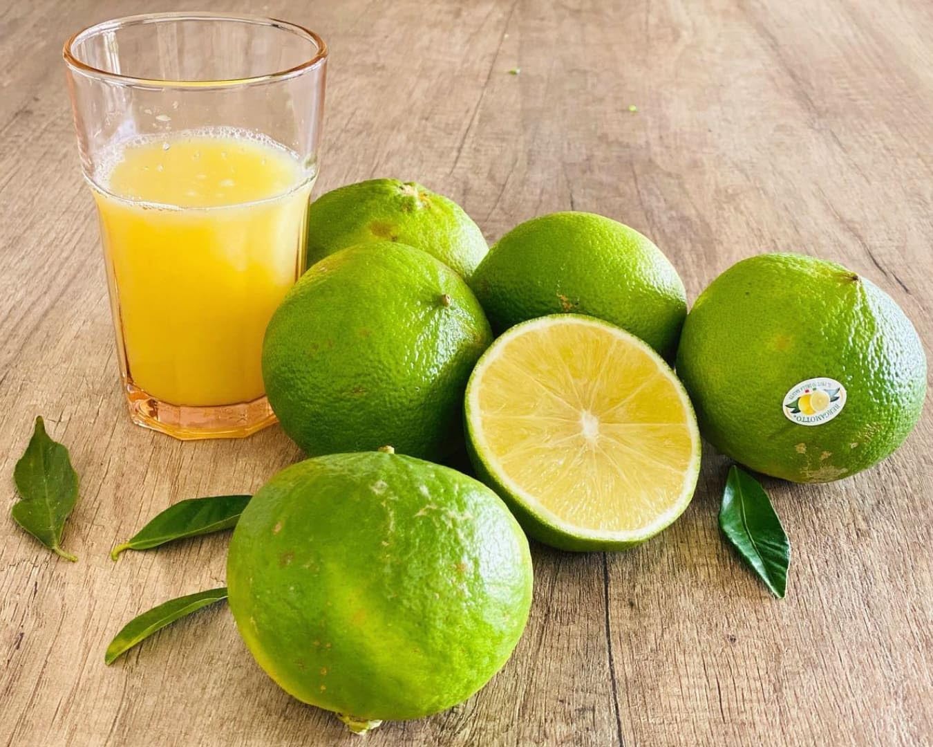 Detalle 1 de Succo di Bergamotto 1L Puro 100% Box Giù in Calabria
