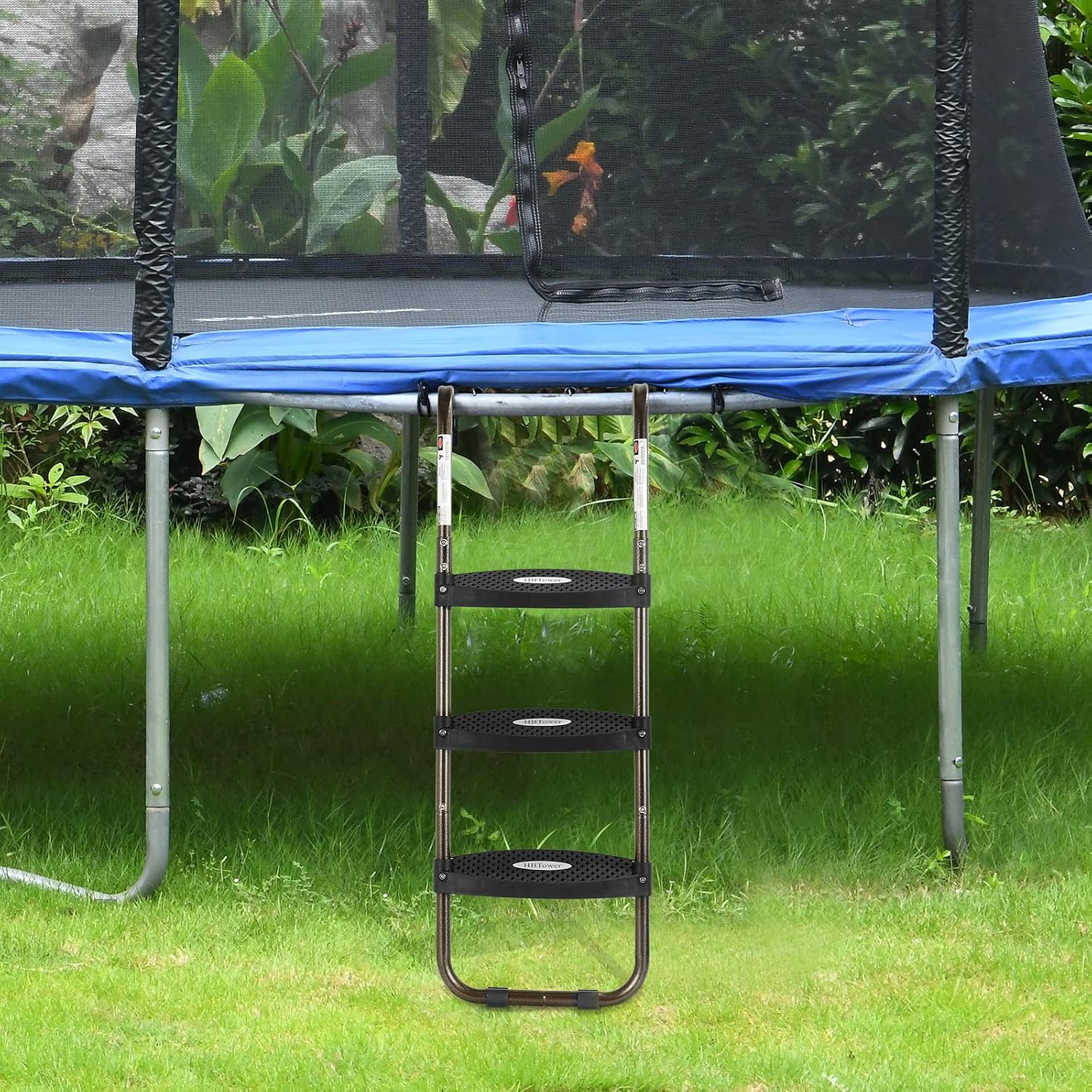 Detalle de HBTower Trampoline Ladder: 3-Step Wide, Skid-Proof Access for Safe Kid Climbing