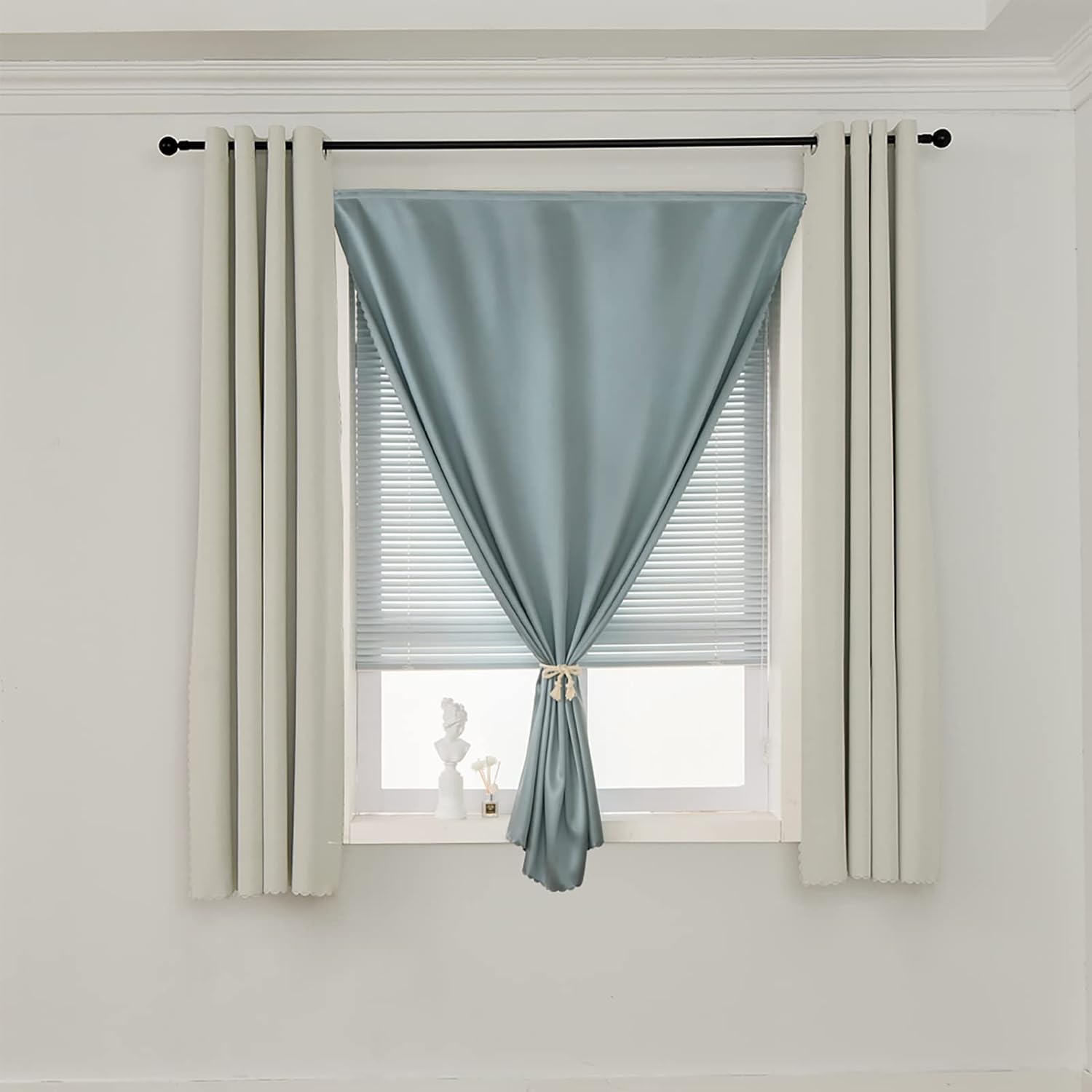Detalle 1 de AJAZZ Blackout Curtain, 47" W x 54" L