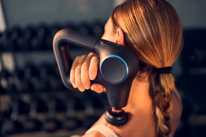 Thumbnail 1 de Therabody Theragun Prime Plus Massagepistole mit Wärmeaufsatz und App-Steuerung