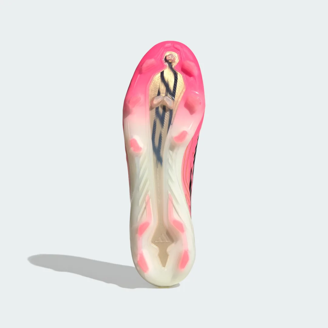 Detalle 2 de Bota de fútbol Adidas F50 Hyperfast Pro para césped natural seco – rosa
