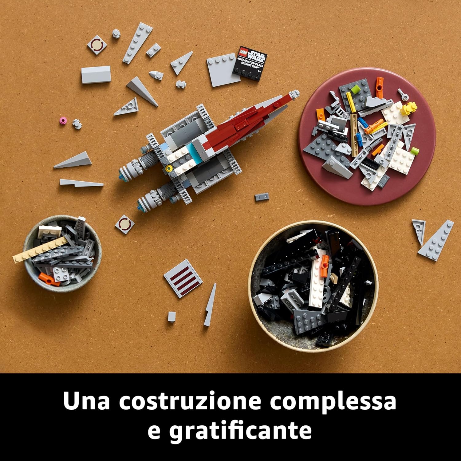 Thumbnail 2 de LEGO Star Wars 75404 Nave d'Assalto Classe Acclamator – Modellino da Esposizione da Collezione