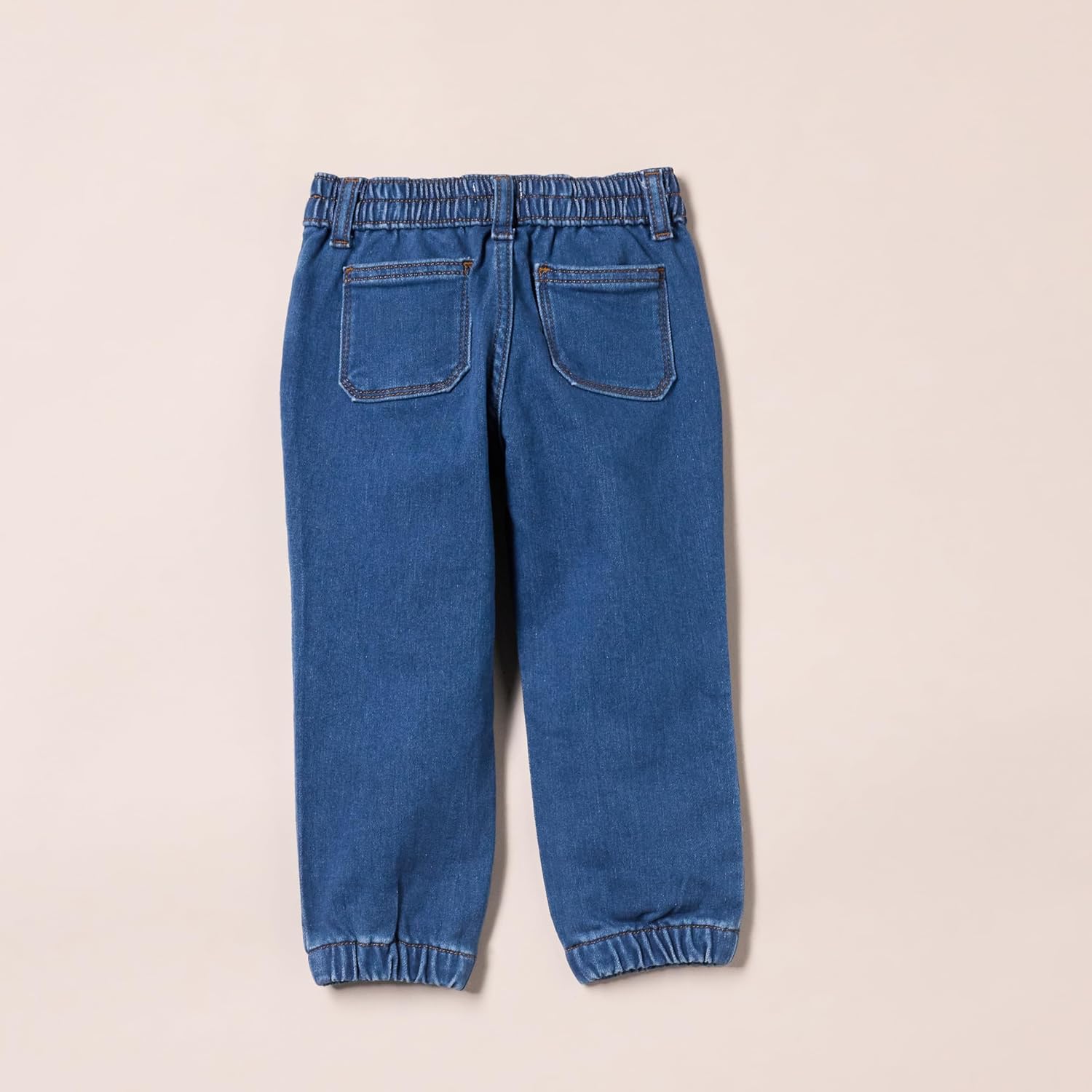 Detalle de Amazon Essentials Boys and Toddlers' Pull-on Jeans Jogging Trousers