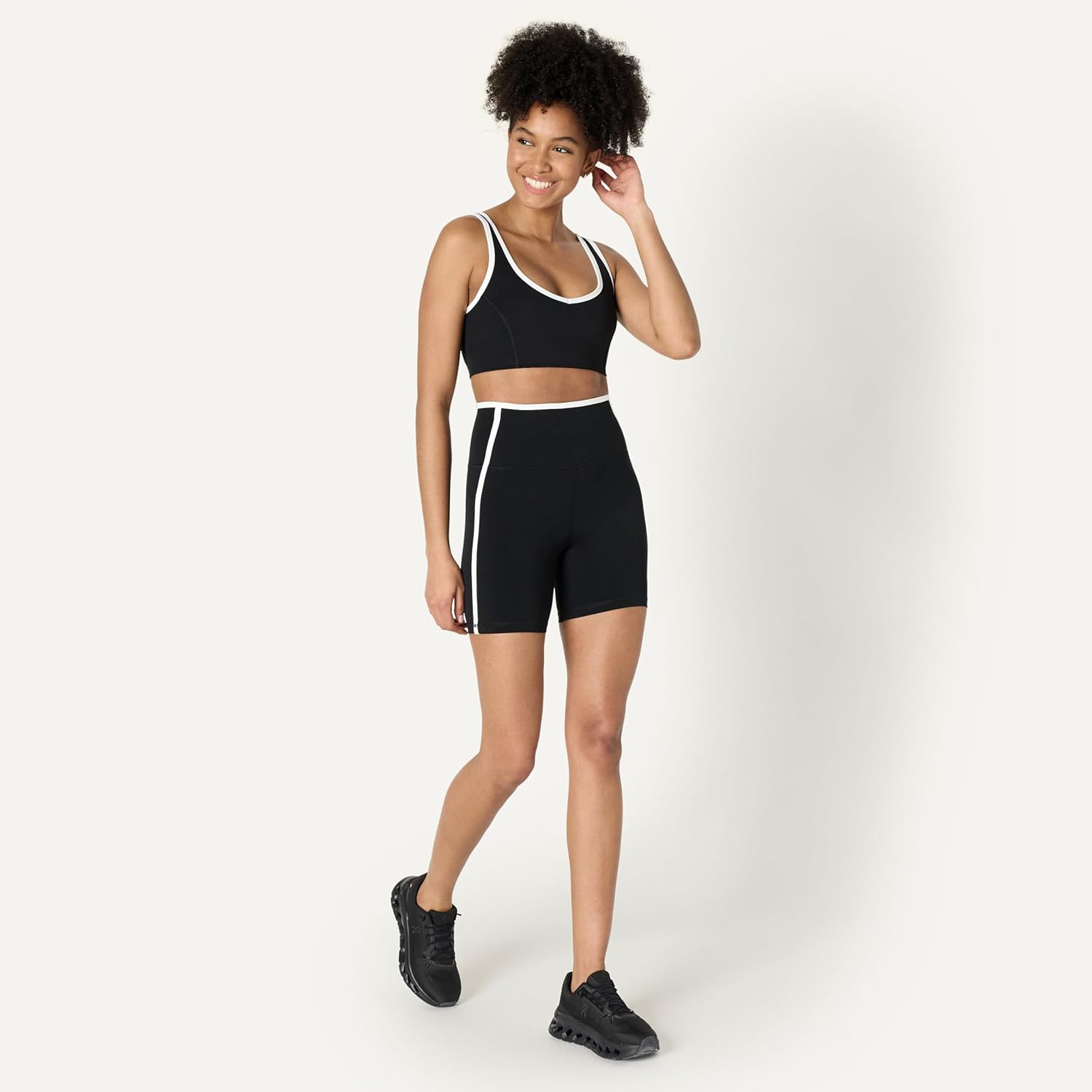 Detalle de Amazon Essentials Women's Active FormFlex Buttery Soft High Waist Yoga Biker Shorts