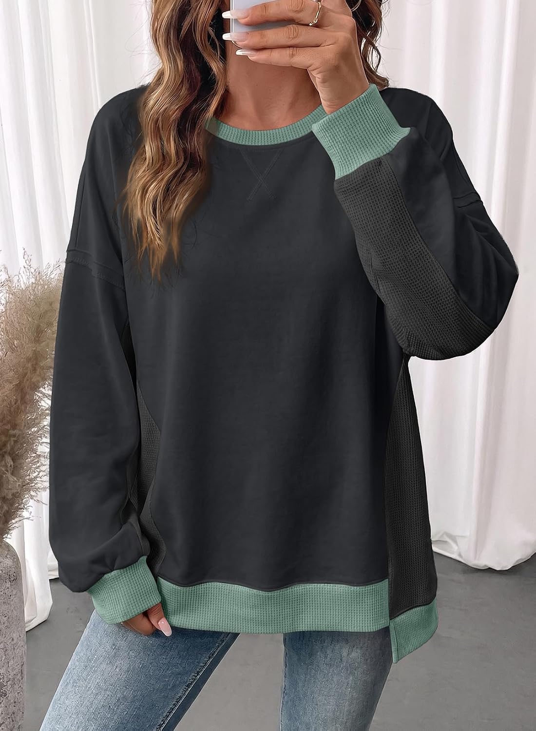 Detalle de SHEWIN Women's Sweatshirt 65% Polyester