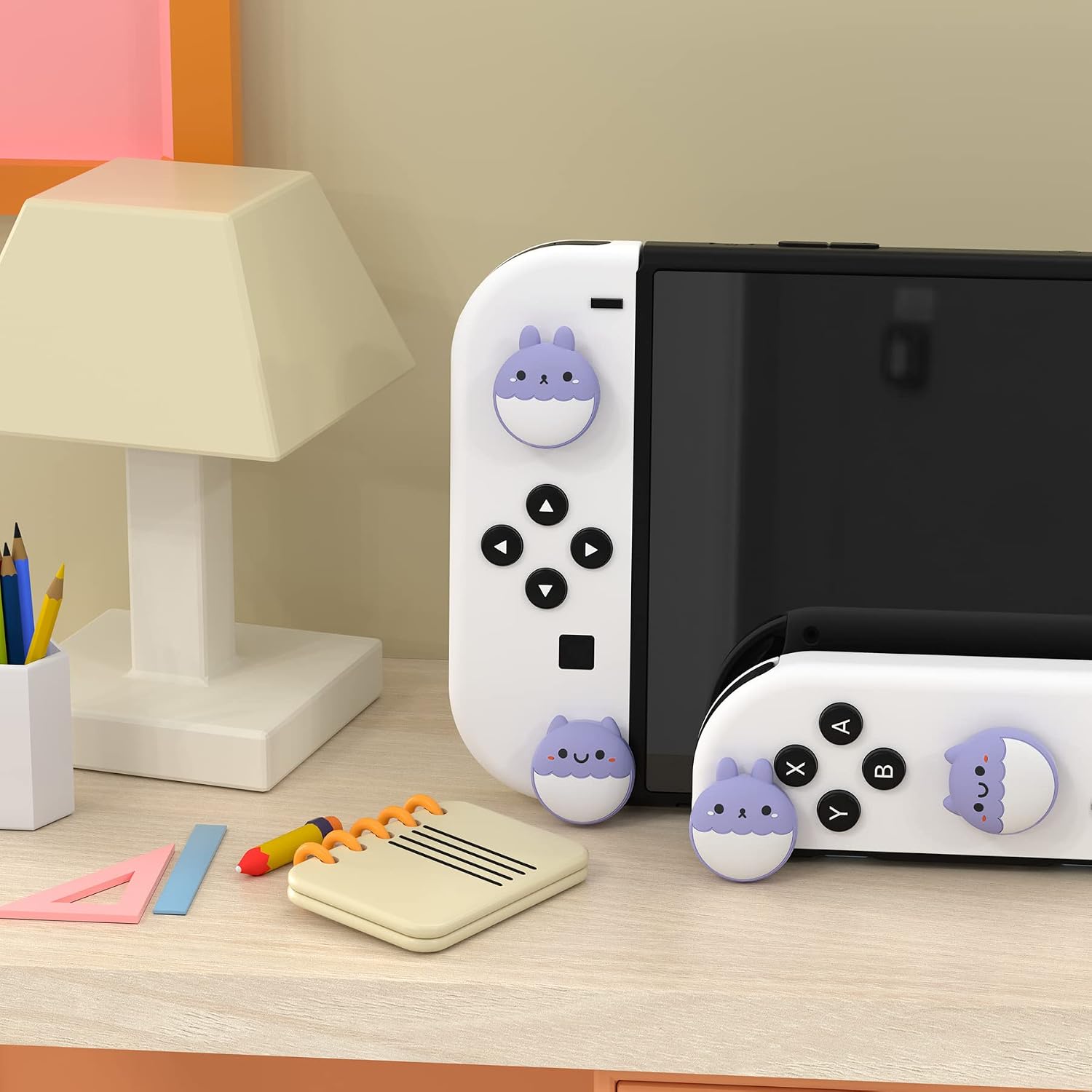 Detalle de eXtremeRate PlayVital cute thumb grip caps for Nintendo Switch Joy-Con (Rabbit & Squirrel, light violet)
