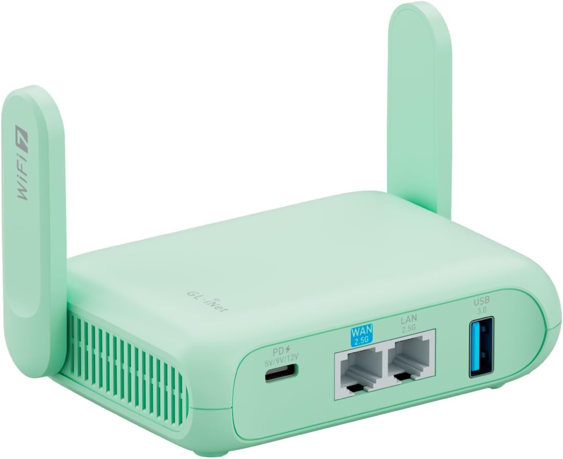 Detalle de GL.iNet travel router GL-MT3600BE