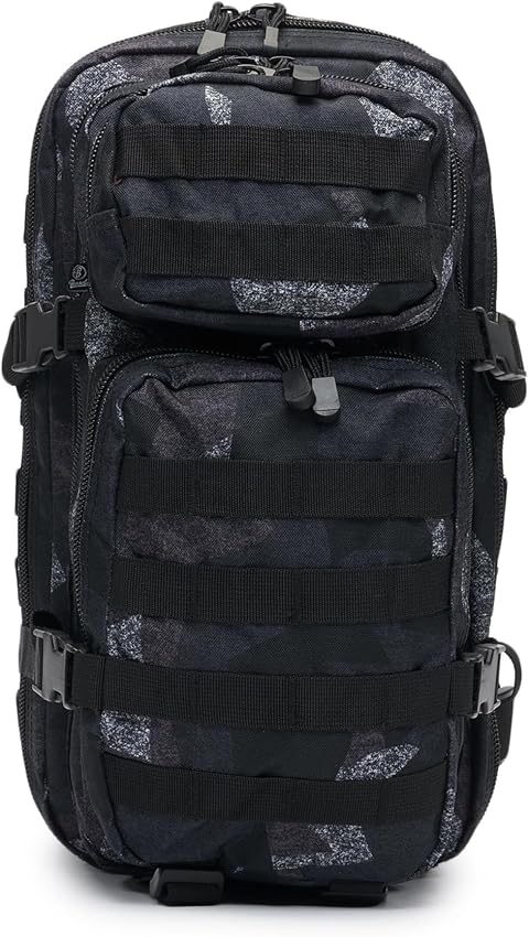 Detalle de Mochila Brandit: Estilo y Funcionalidad para Aventuras
