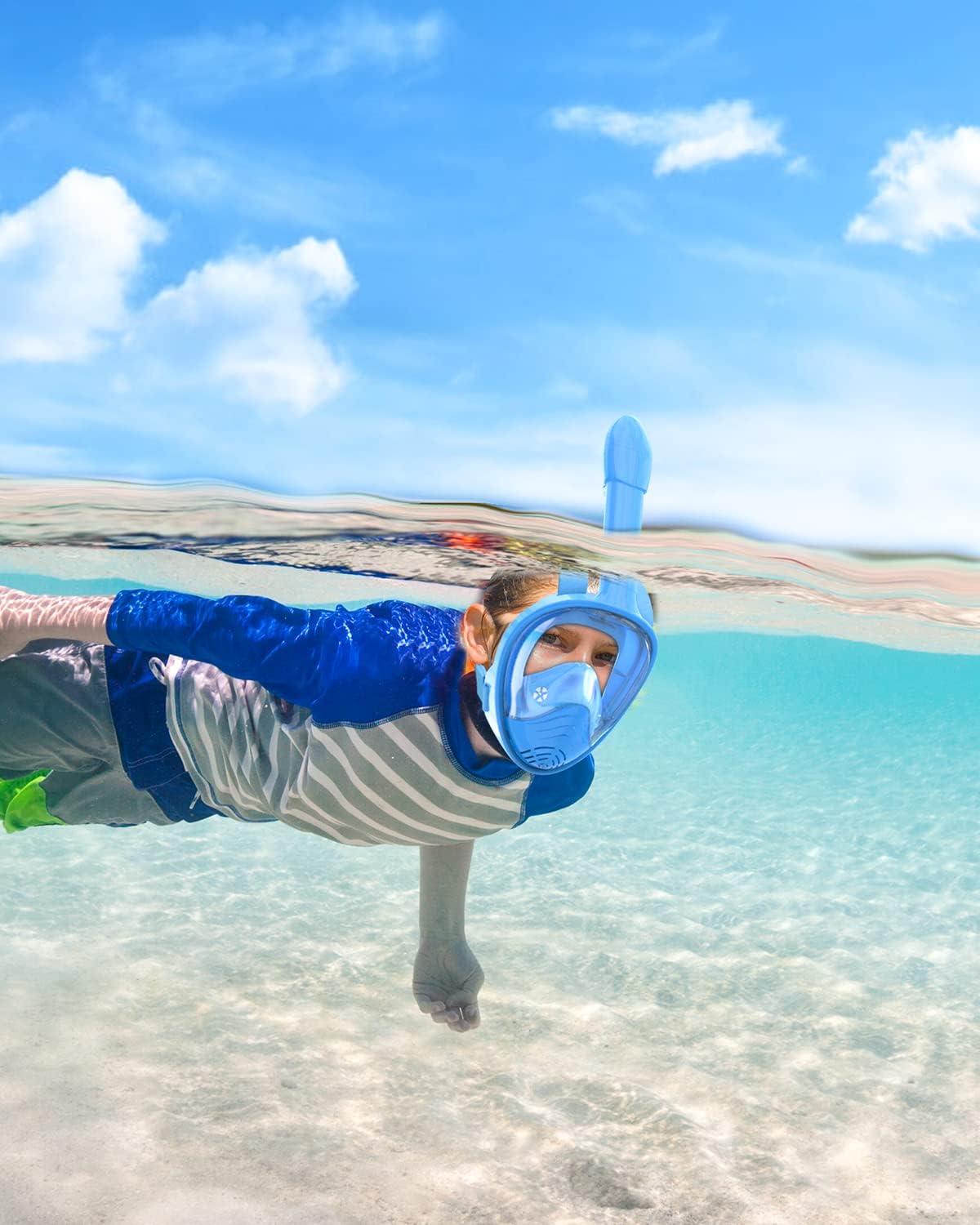 Detalle de QingSong Kids Full Face Snorkel Mask Set with Camera Mount and 180° Panoramic View