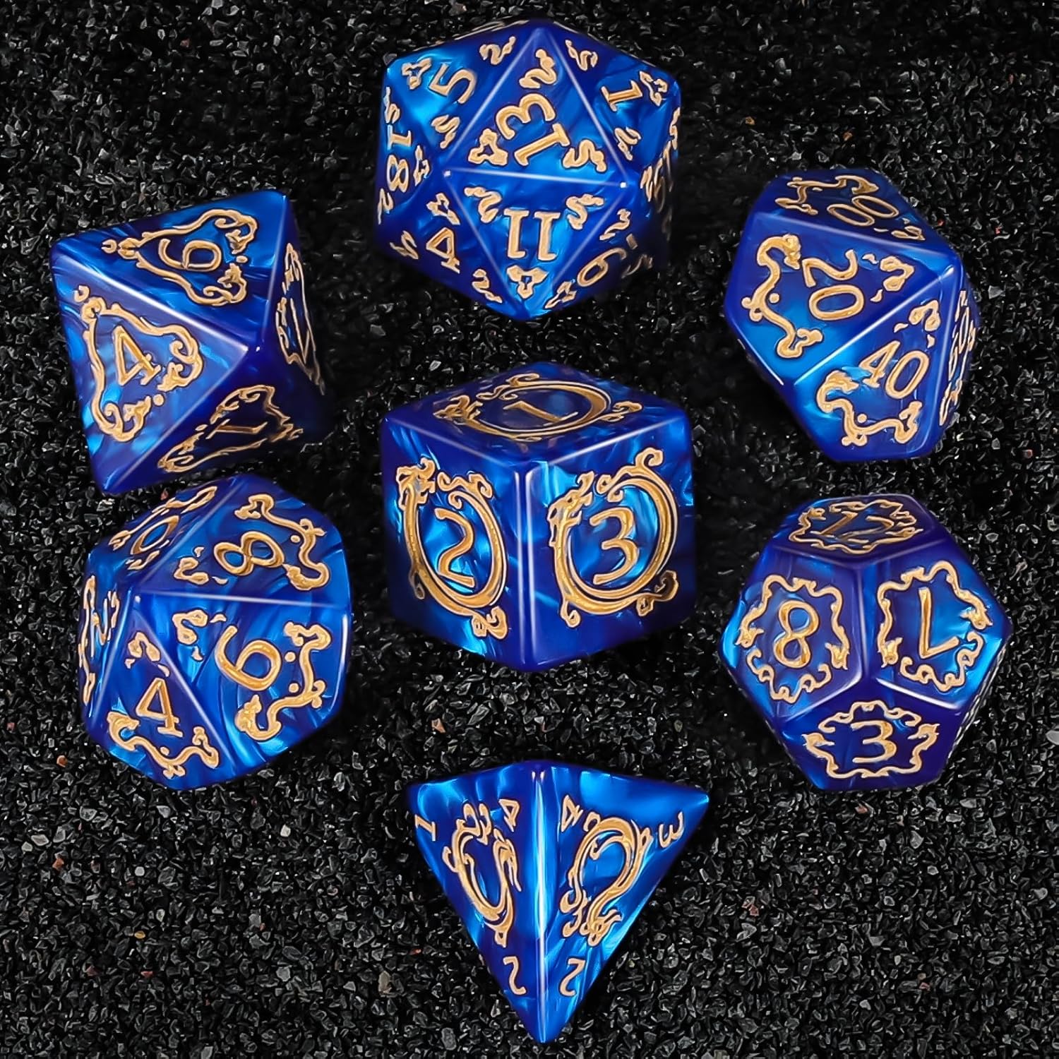 Detalle 2 de Set di dadi poliedrici QMAY da gioco da tavolo (7 pezzi): D20, D12, D10, D8, D6, D4 con motivo drago blu