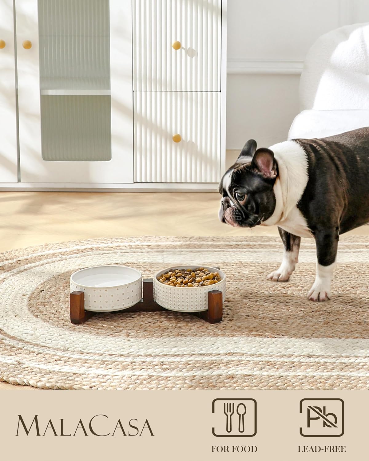 Detalle de MALACASA LYDIA Ceramic Pet Bowl Set with Walnut Wood Stand, Non-Slip Base