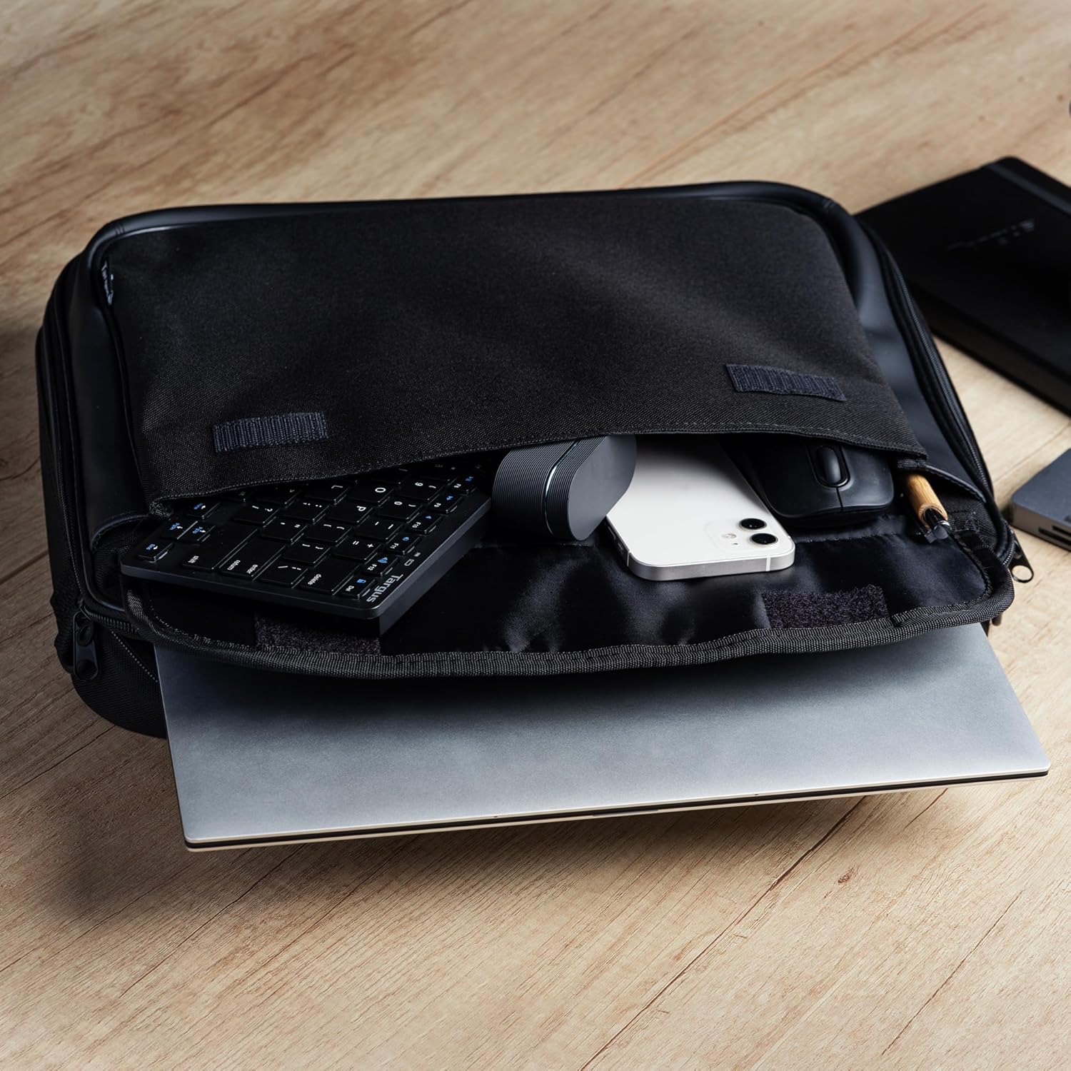 Detalle de Targus Classic Clamshell 15,6 pouces TAR300