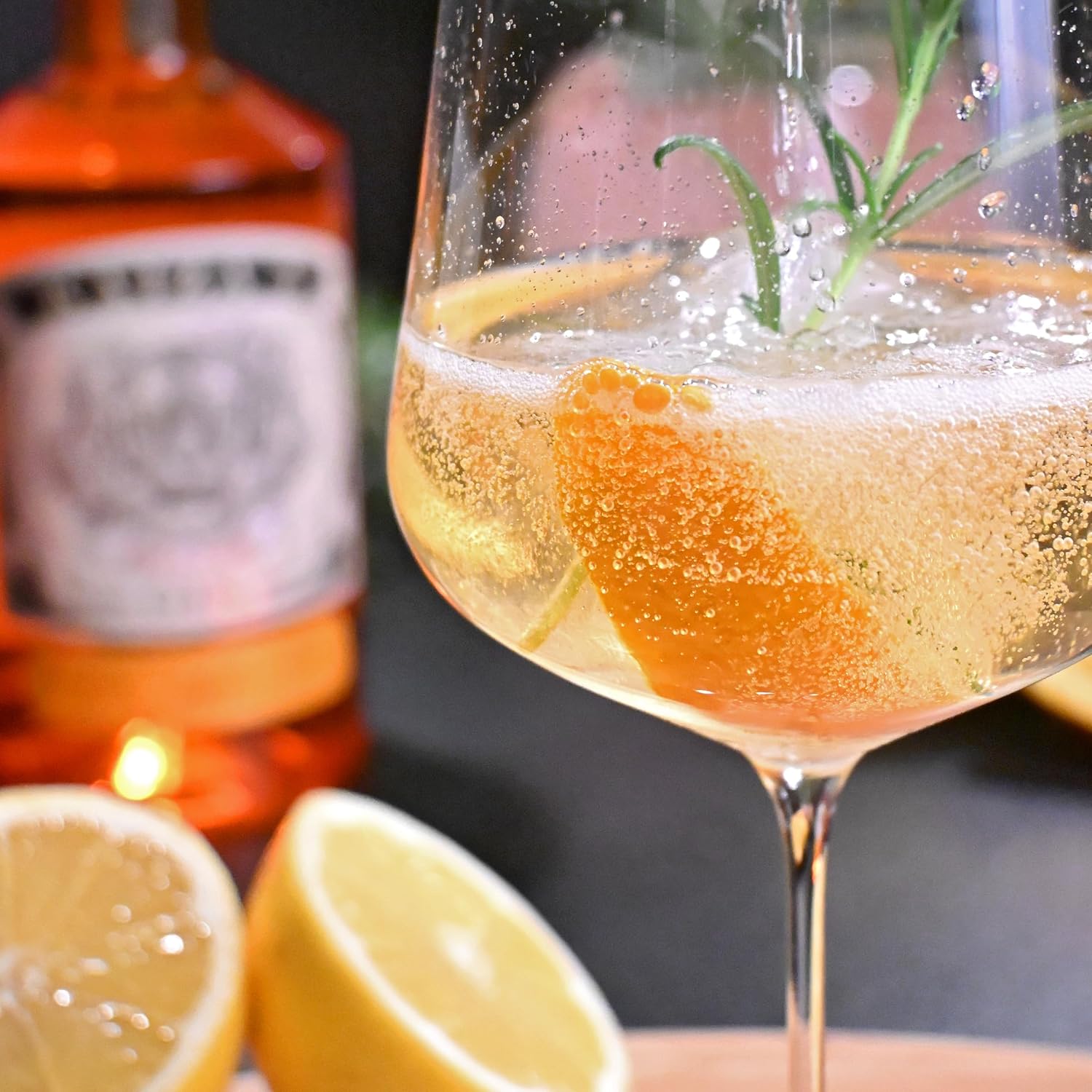 Detalle de KAIZA 5 ORANGE GIN 0,7 l 43%
