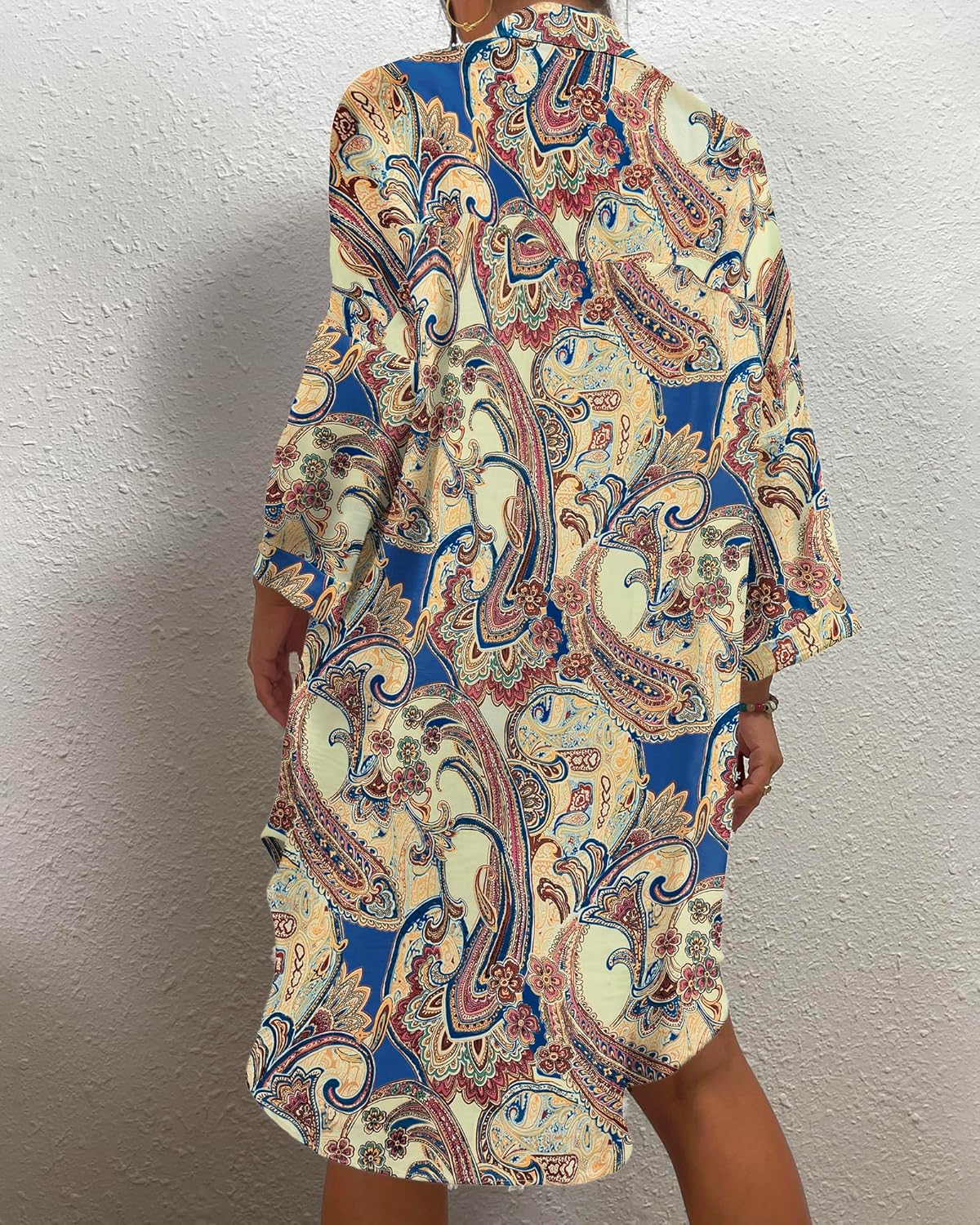 Detalle de Women’s Modern Beach Cover-Up Blouse Shirt Dress Top with Tie-Knot Hem and Front Pocket