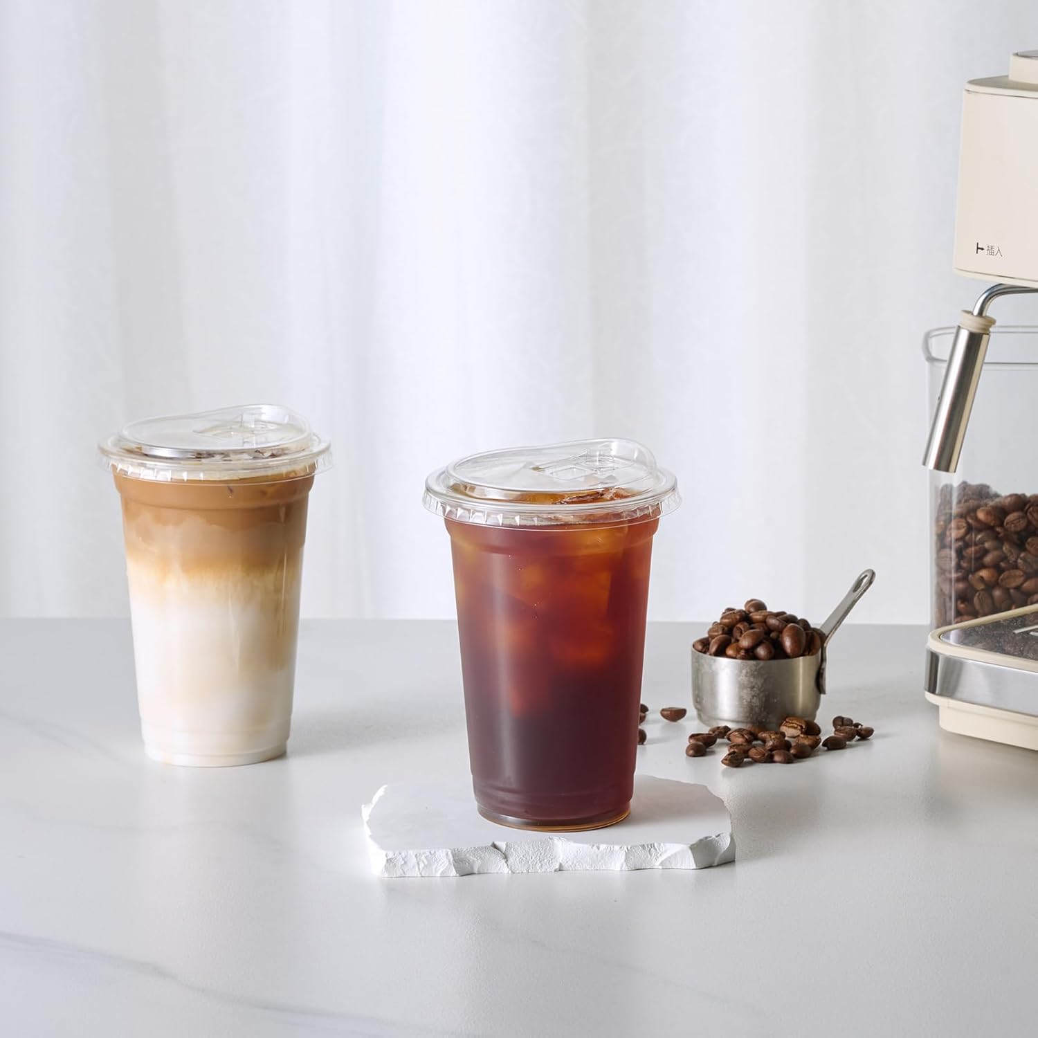 Detalle de Turbo Bee 12 OZ 200 Sets Clear Plastic Cups with Strawless Sip Lids
