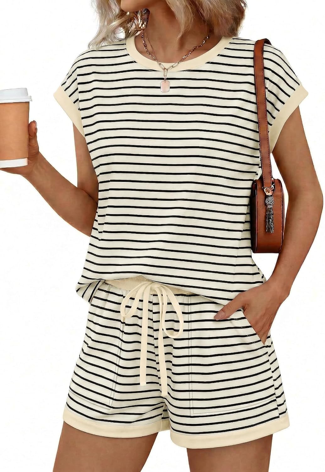Detalle de AUTOMET Womens Crew Neck Two Piece Short Sets with Pockets