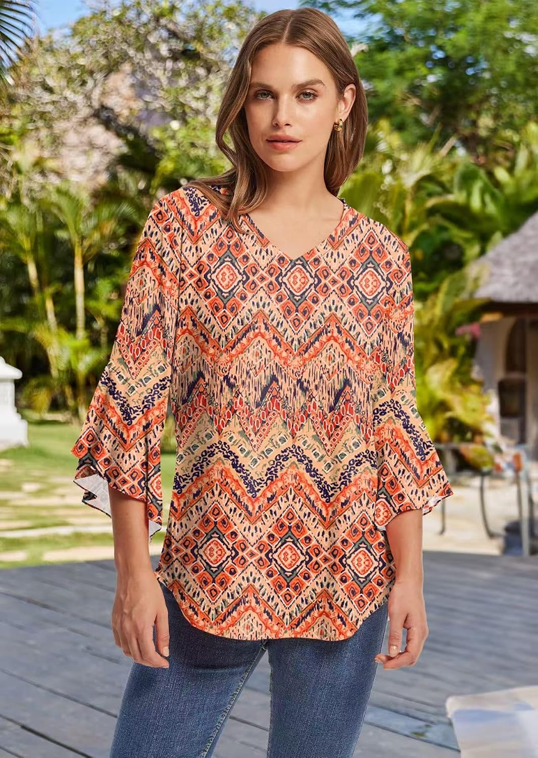 Detalle 2 de Aokosor Womens 3/4 Sleeve Top – V‑Neck Ruffle Tunic with Flared Sleeves