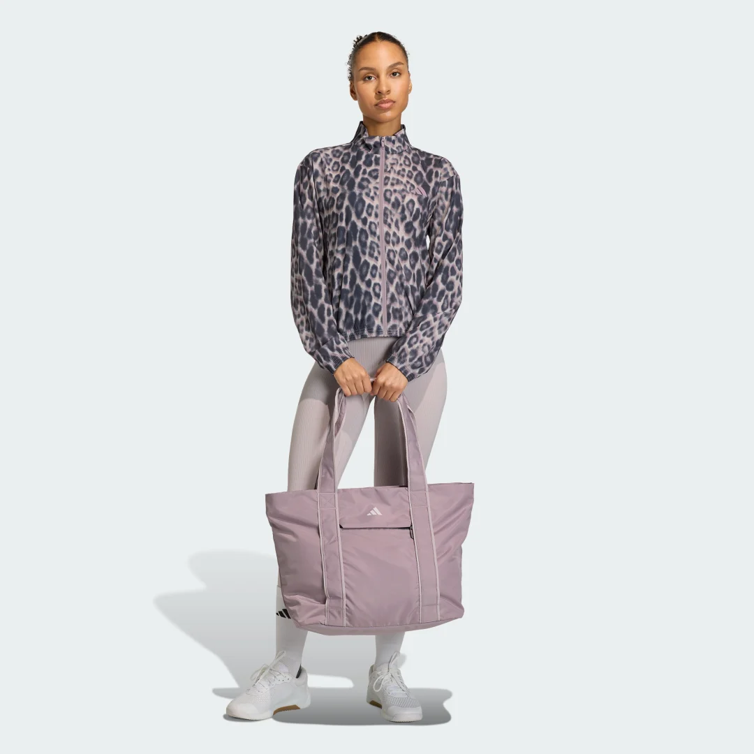 Detalle 2 de Adidas Bolso grande Yoga violeta