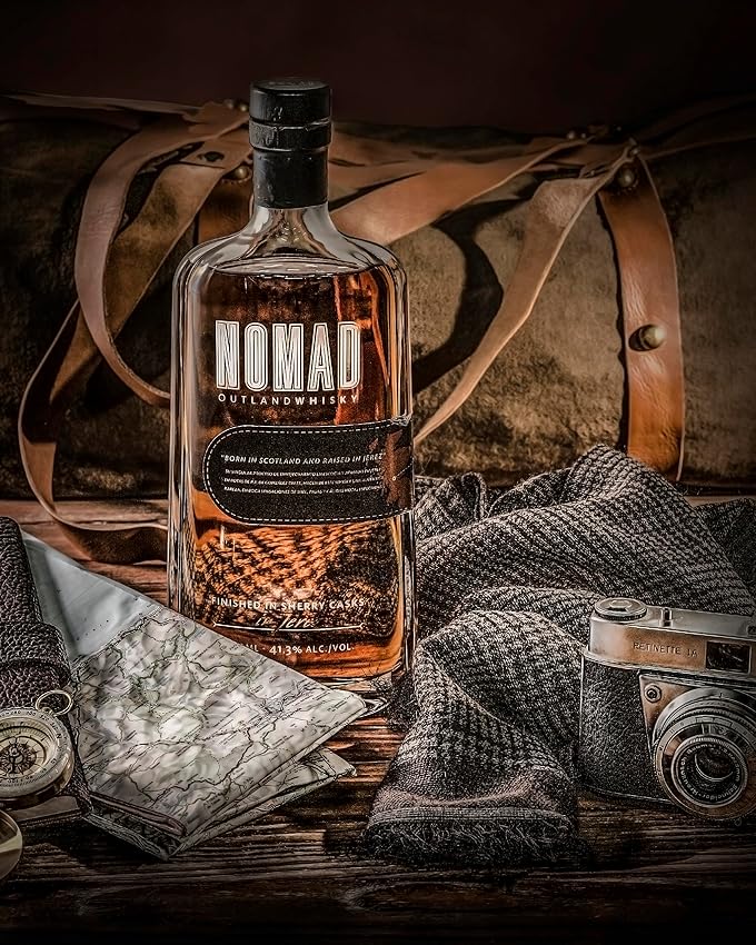 Detalle de Nomad Outland Whisky Premium 700 ml 🥃