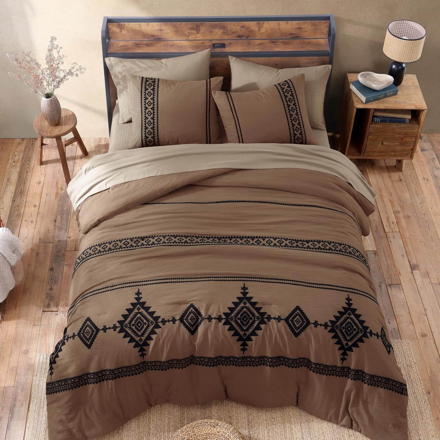 Thumbnail 3 de MaiRêve Embroidery Comforter Set - King, 7-Piece Boho Farmhouse Western Bedding