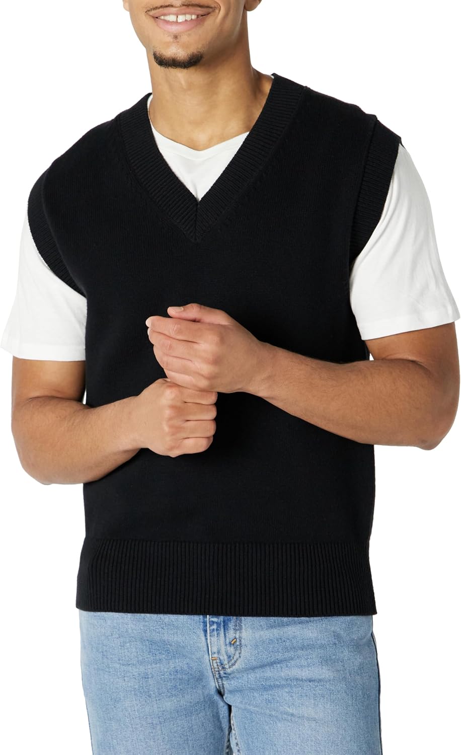 Detalle de Amazon Essentials Relaxed‑Fit Sleeveless V‑Neck Vest