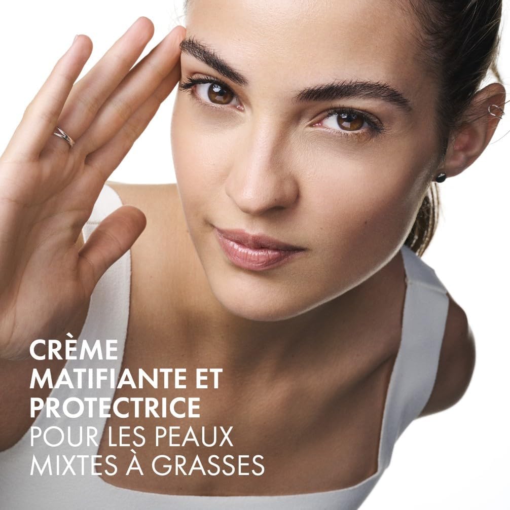Detalle de Vichy Capital Soleil Émulsion Toucher Sec SPF 50 – Crème Matifiante pour Peaux Mixtes à Graisses