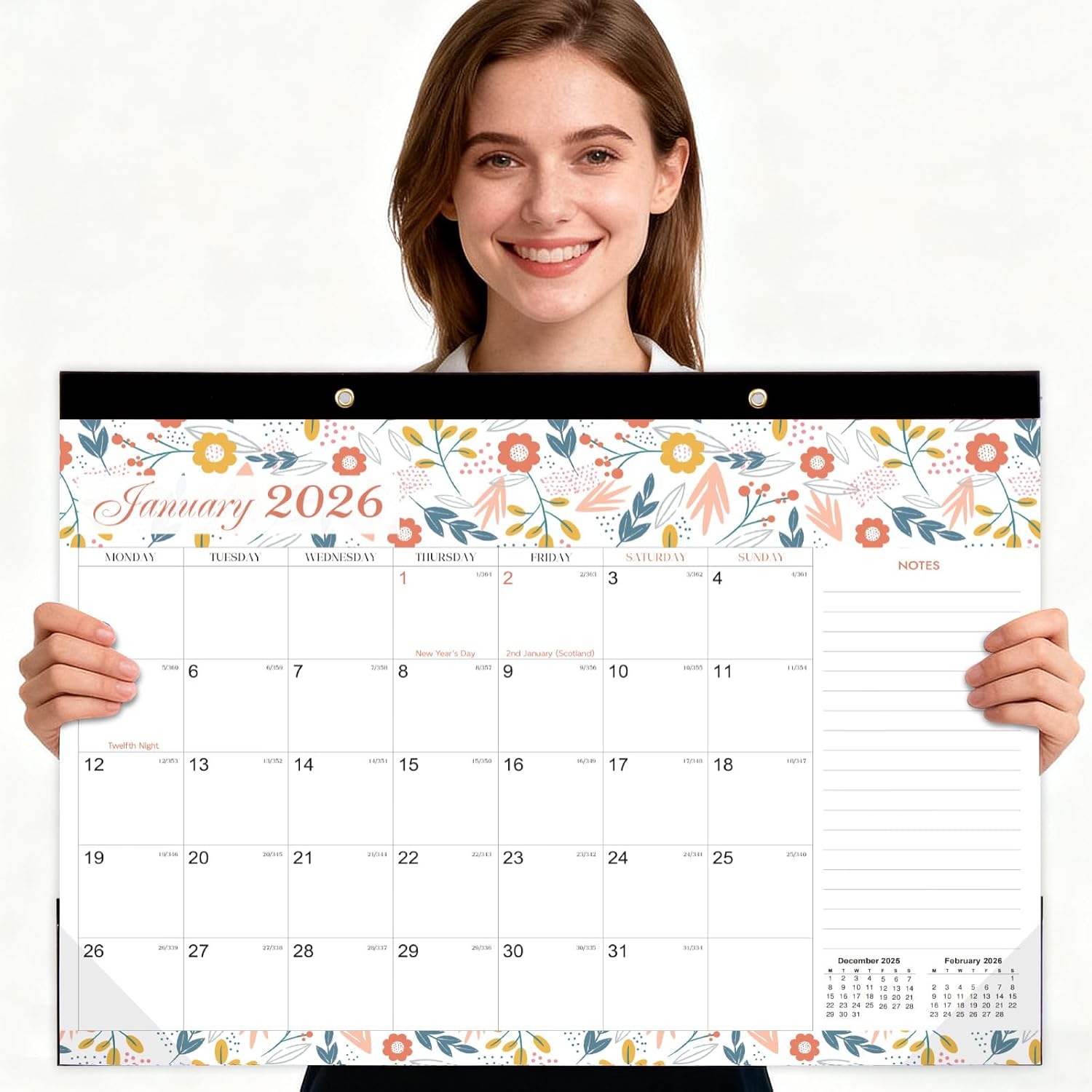 Detalle de Comix Lage Wall Calendar 2026 planner