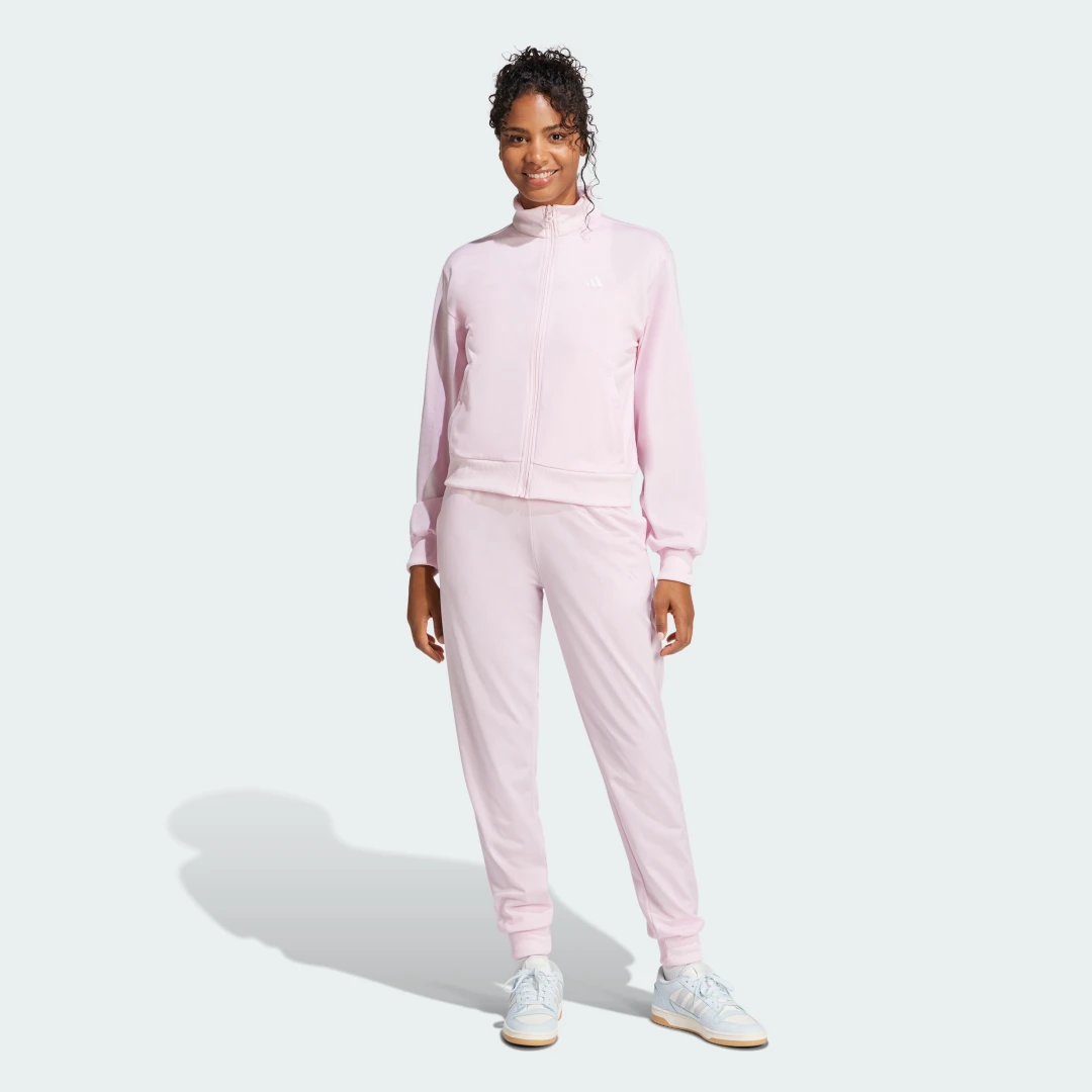 Detalle de Chándal Essentials Feel Cozy de Adidas - análisis en español