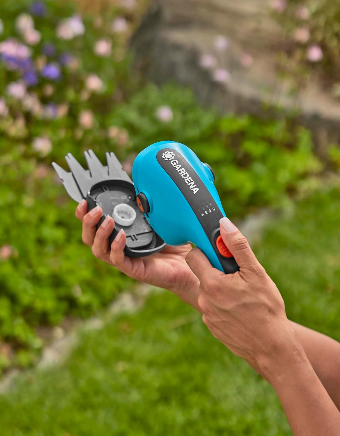 Thumbnail 4 de Gardena ClassicCut Li 9884-20 accugrasschaar, 8 cm met ledindicatie